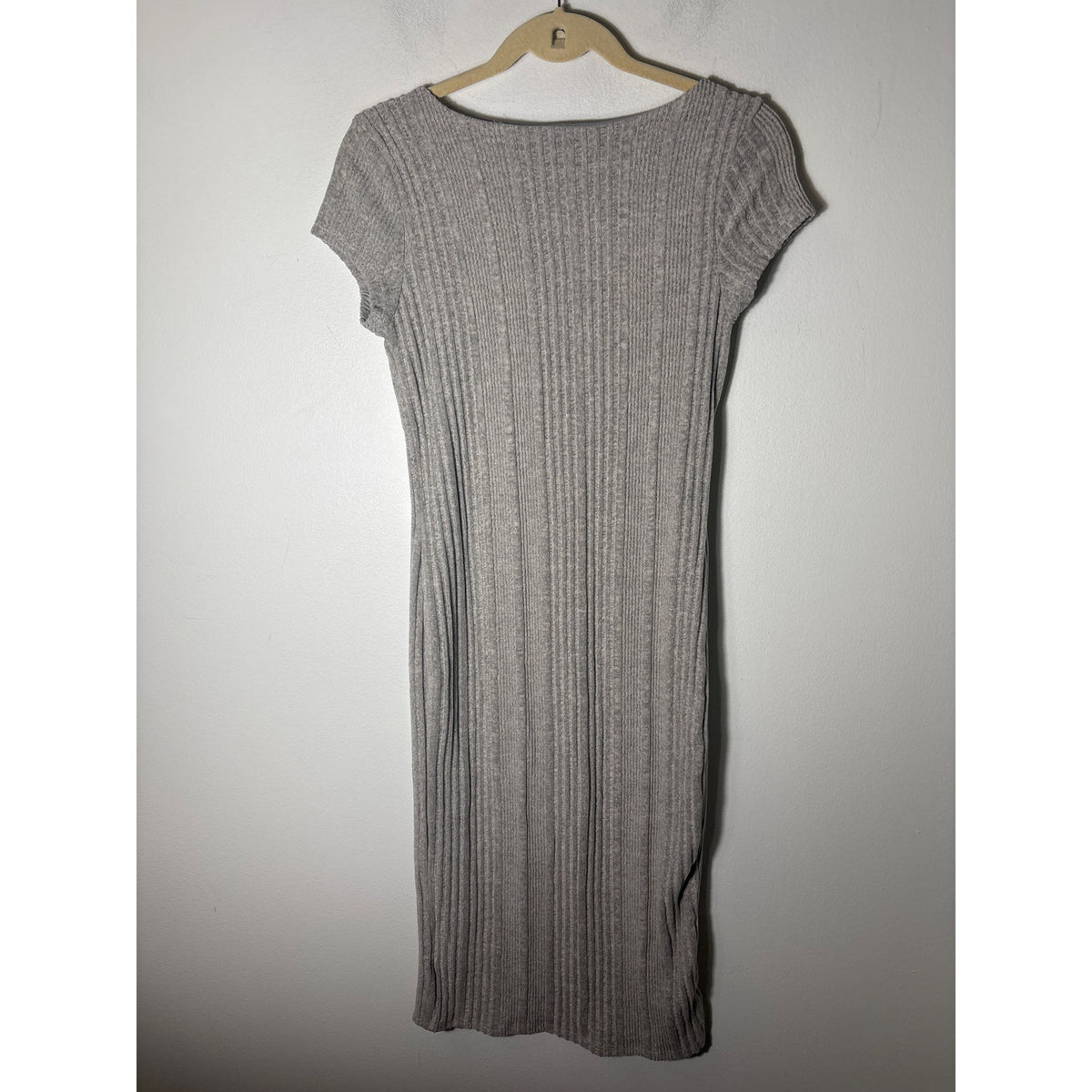 Timing Gray Ribbed Bodycon V Neck Midi Dress Sz M