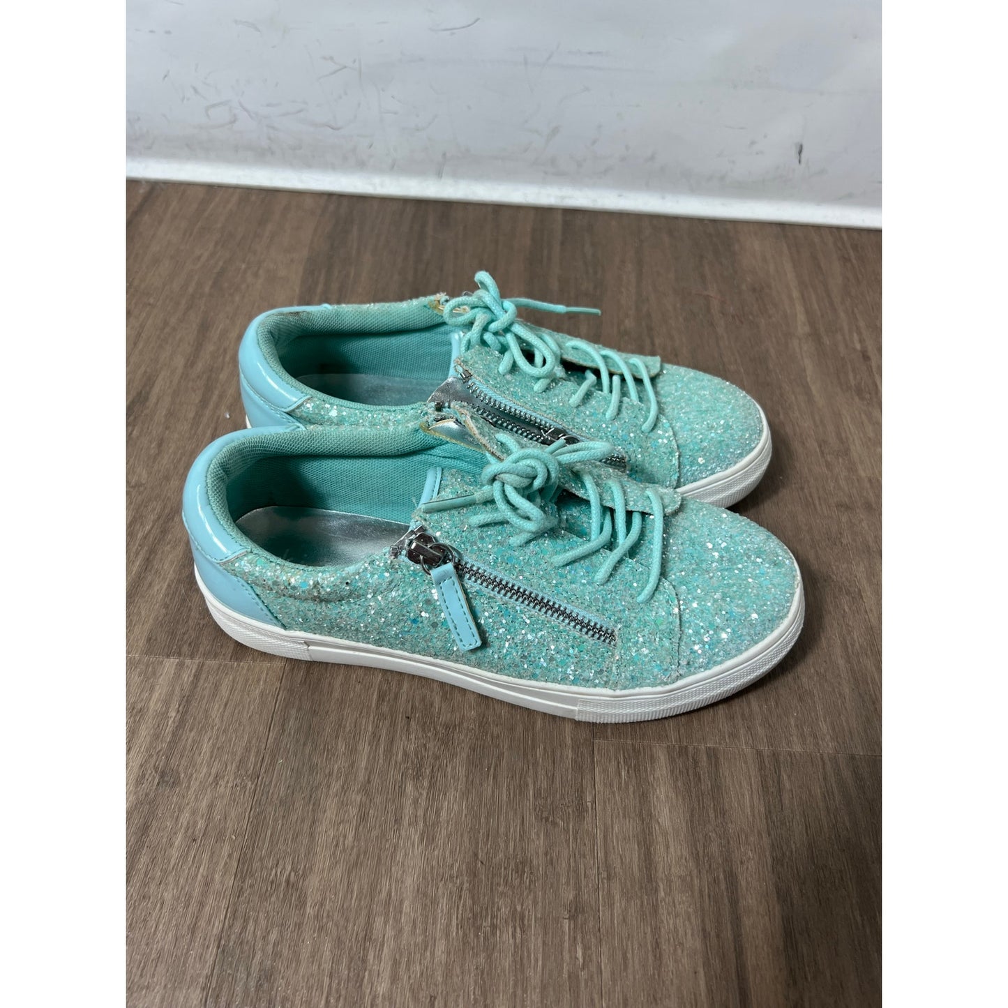 Girl's Kidpik Seafoam Green Glitter Fashion Sneakers Sz 7