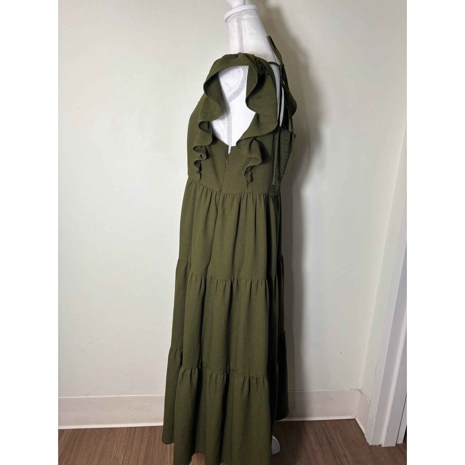 Crosby Olive Green Square Neck Ruffled Sleeveless Straps Midi Tiered Dress Sz M