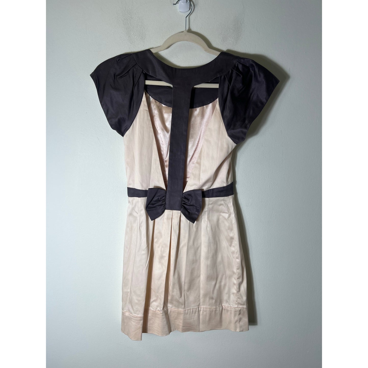 French Connection Pale Pink Flutter Sleeve Mini Dress Sz 4