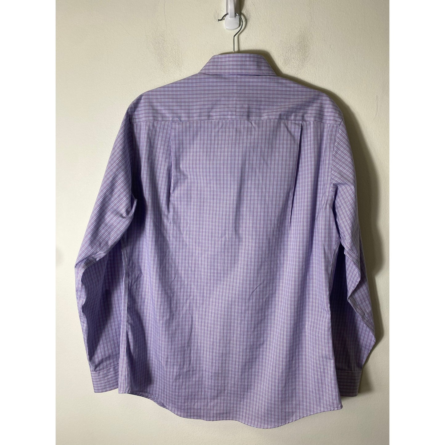 Jos A Bank Traveler Shirt Tailored Fit Sz 15-34 purple plaid.