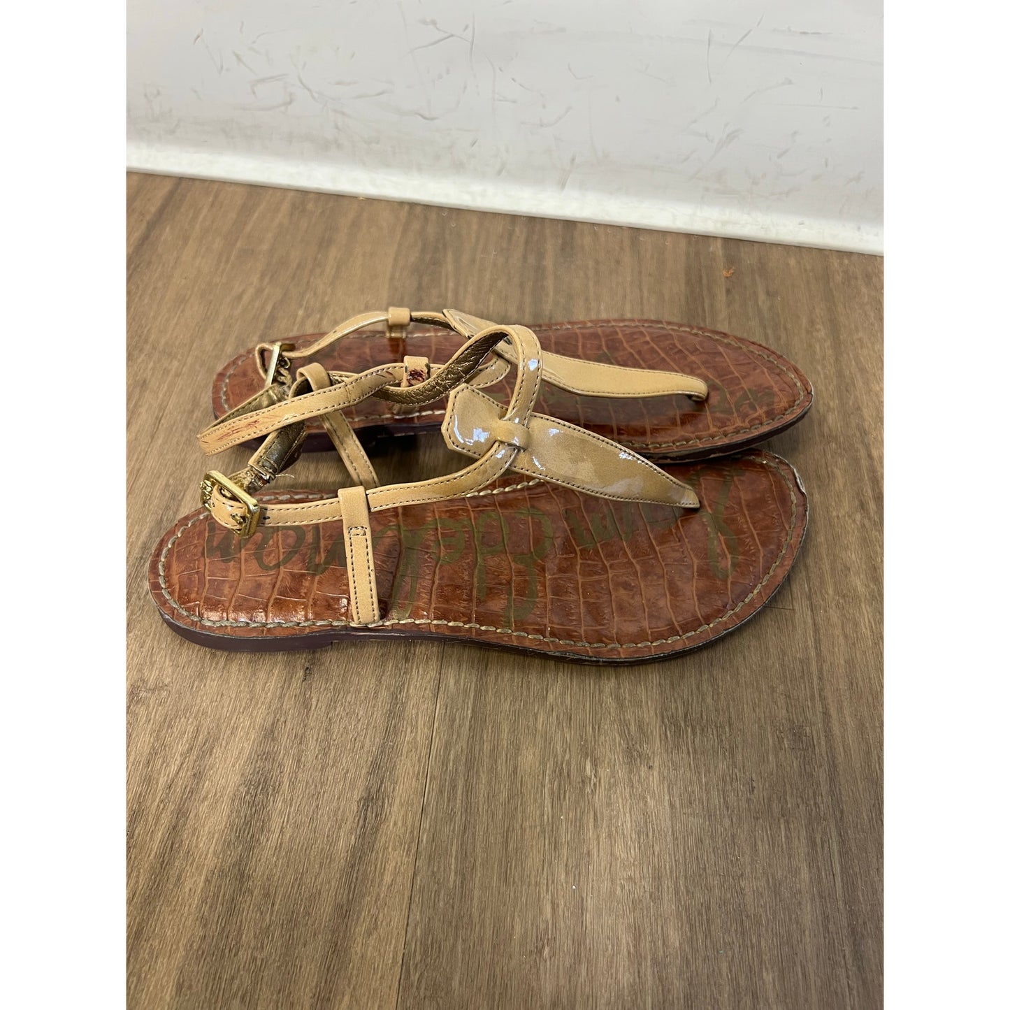 Sam Edelman Tan Thong Flat Sandal Sz 6