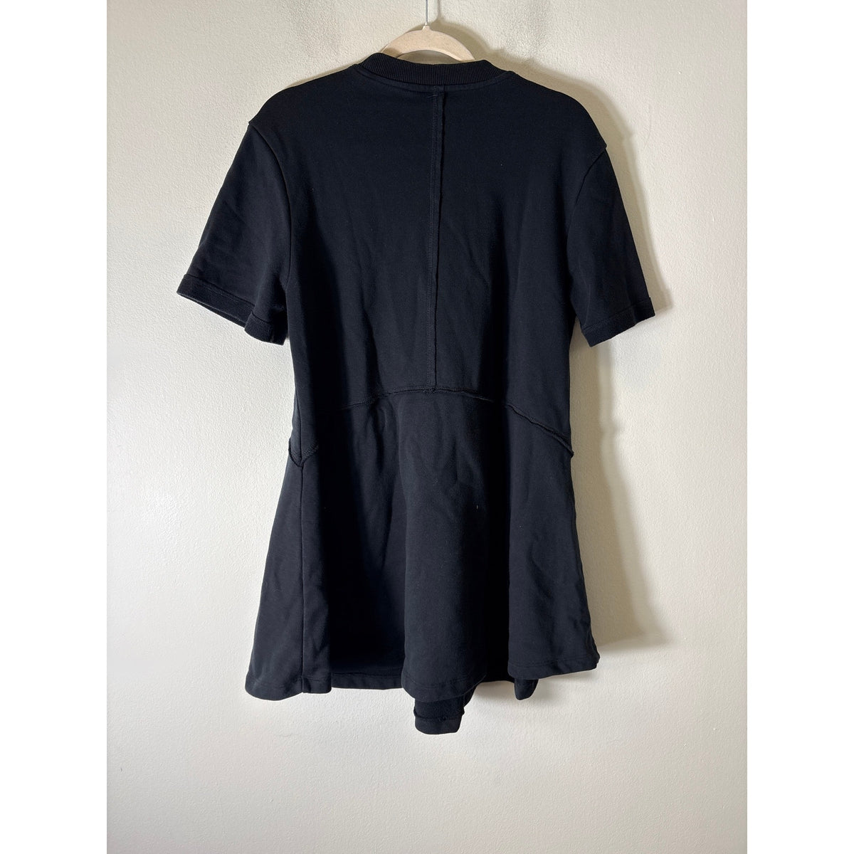 Sweaty Betty Black Short Sleeve Knee Length Dress Sz 8