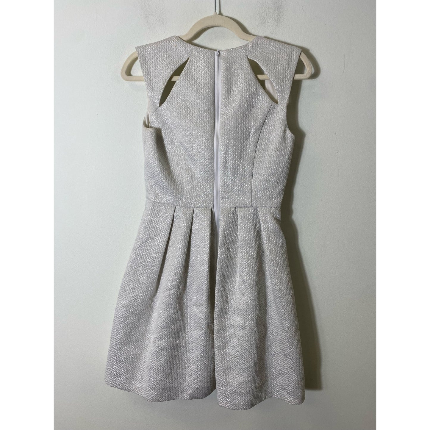 Guess Silver Sleeveless Mini Party Dress Sz 2