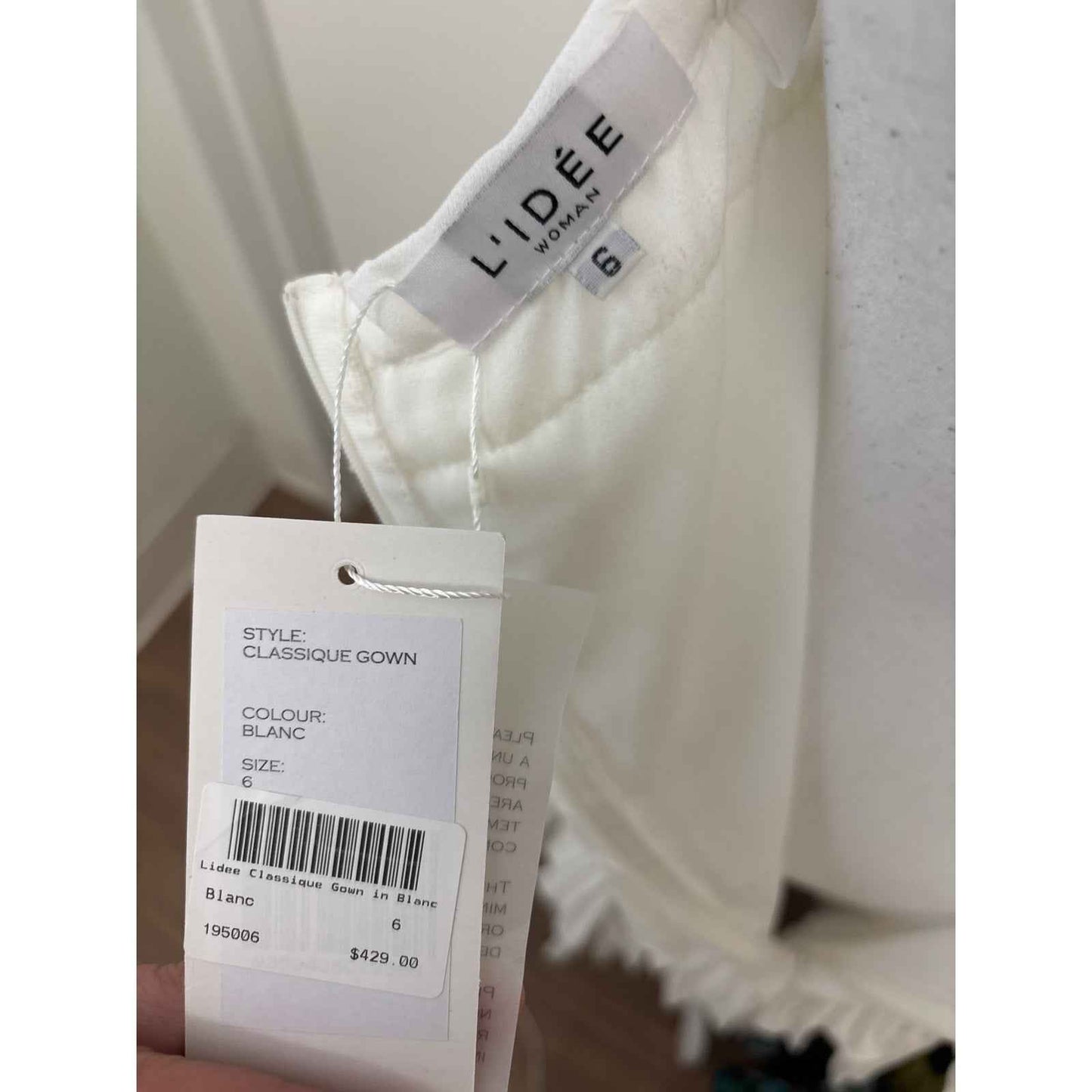 NWT L'IDEE BLanc Classique Gown Sz 6