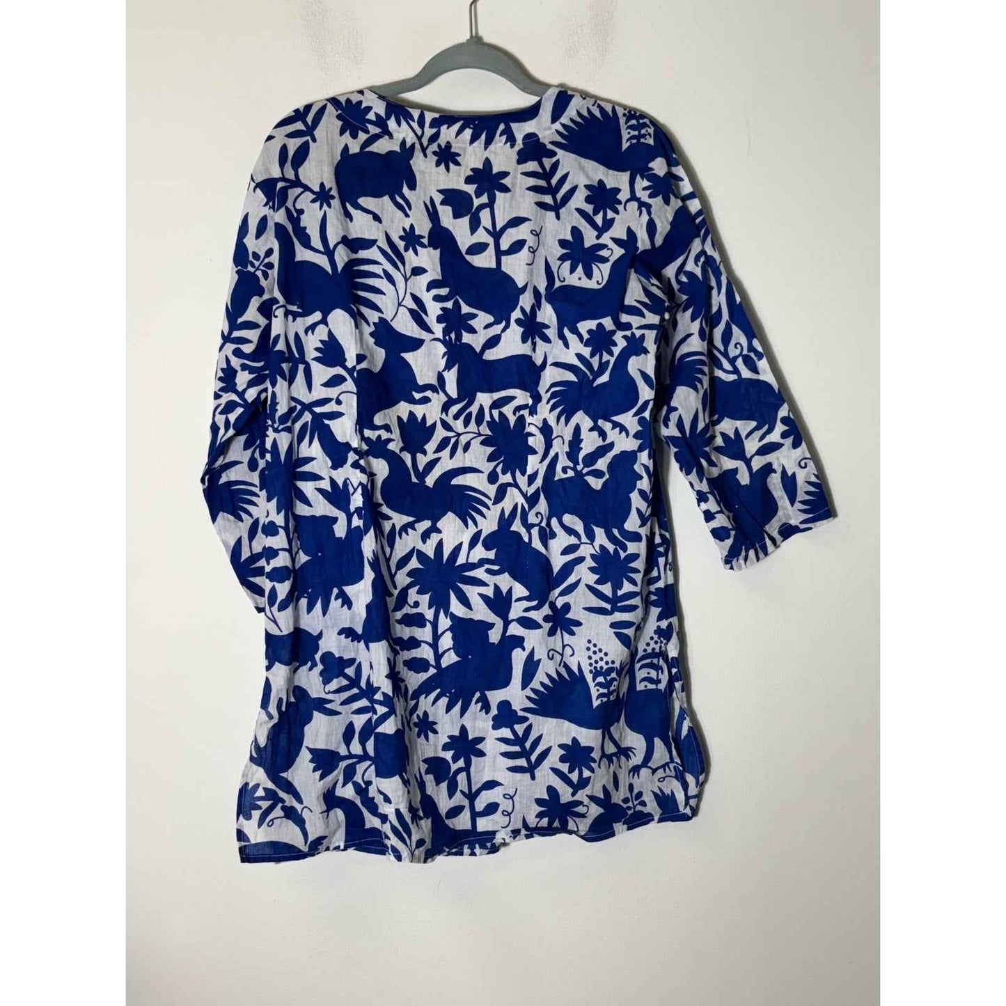 Woman's Bundle of 2 Boutique KikiSol Tunic and Scarf