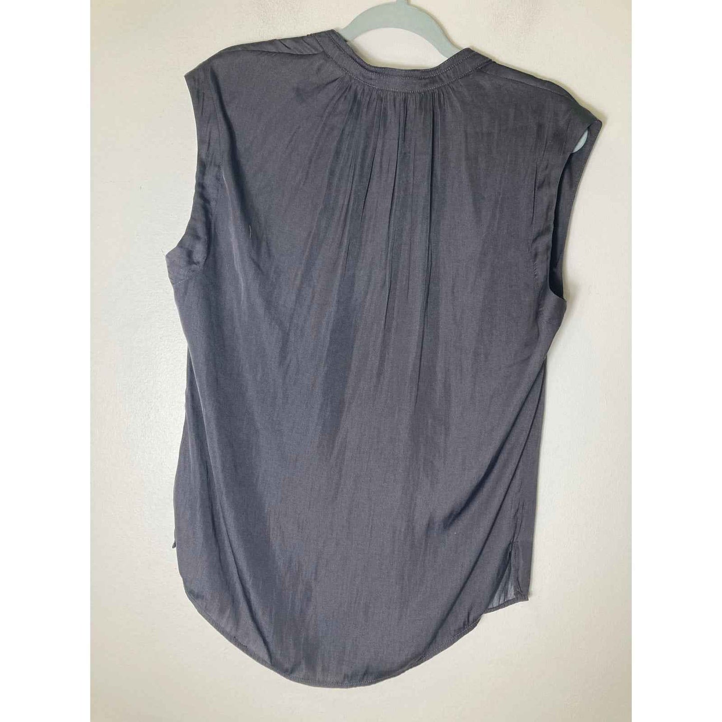 Current Air Charcoal Sleeveless V-Neck Poly Shirt Sz M