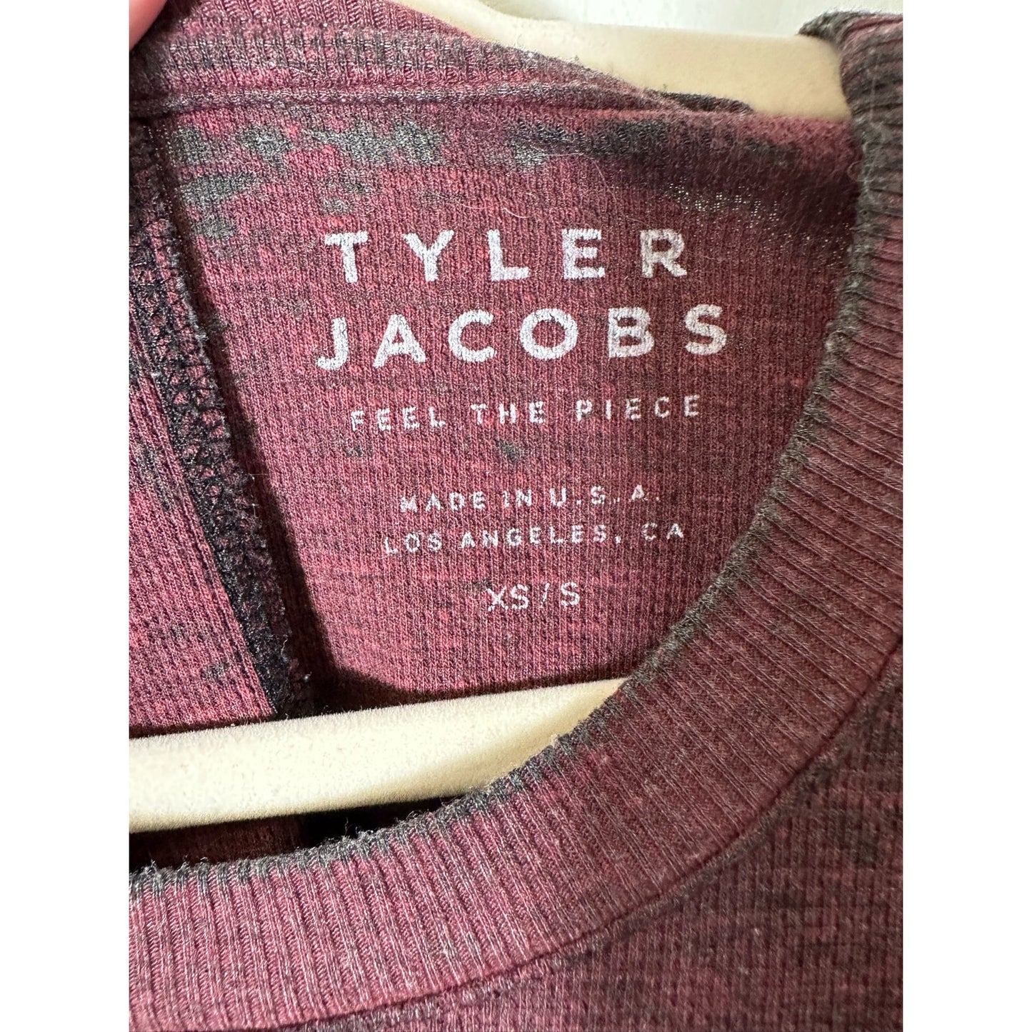 Tyler Jacobs Burgundy Waffle Knit Slash Front Long Sleeve Top Sz XS/S