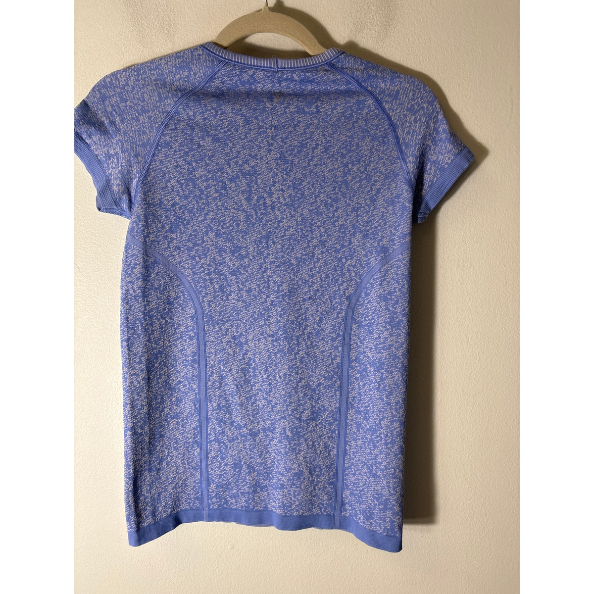 Iviva Blue Short Sleeve Athletic top Sz L