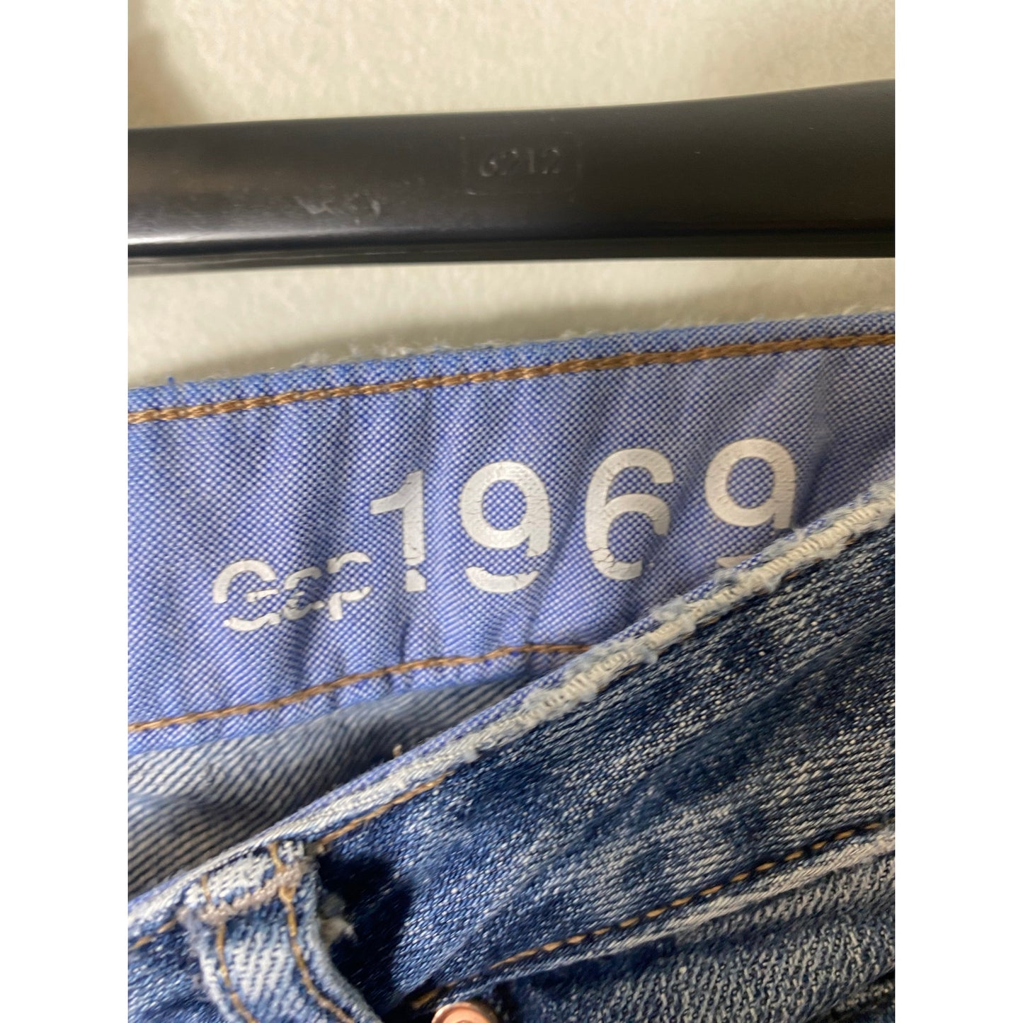 GAP Real Straight Jeans. Sz 25