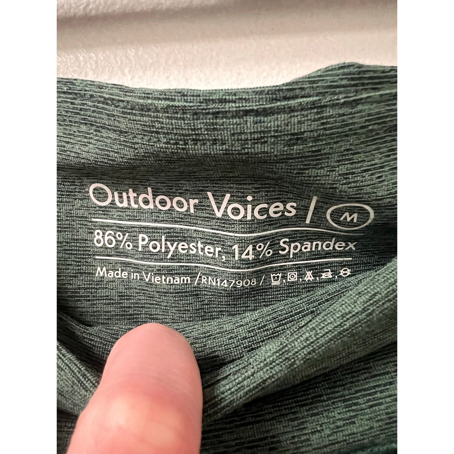 Outdoor Voices Green Cropped Leggings Sz M