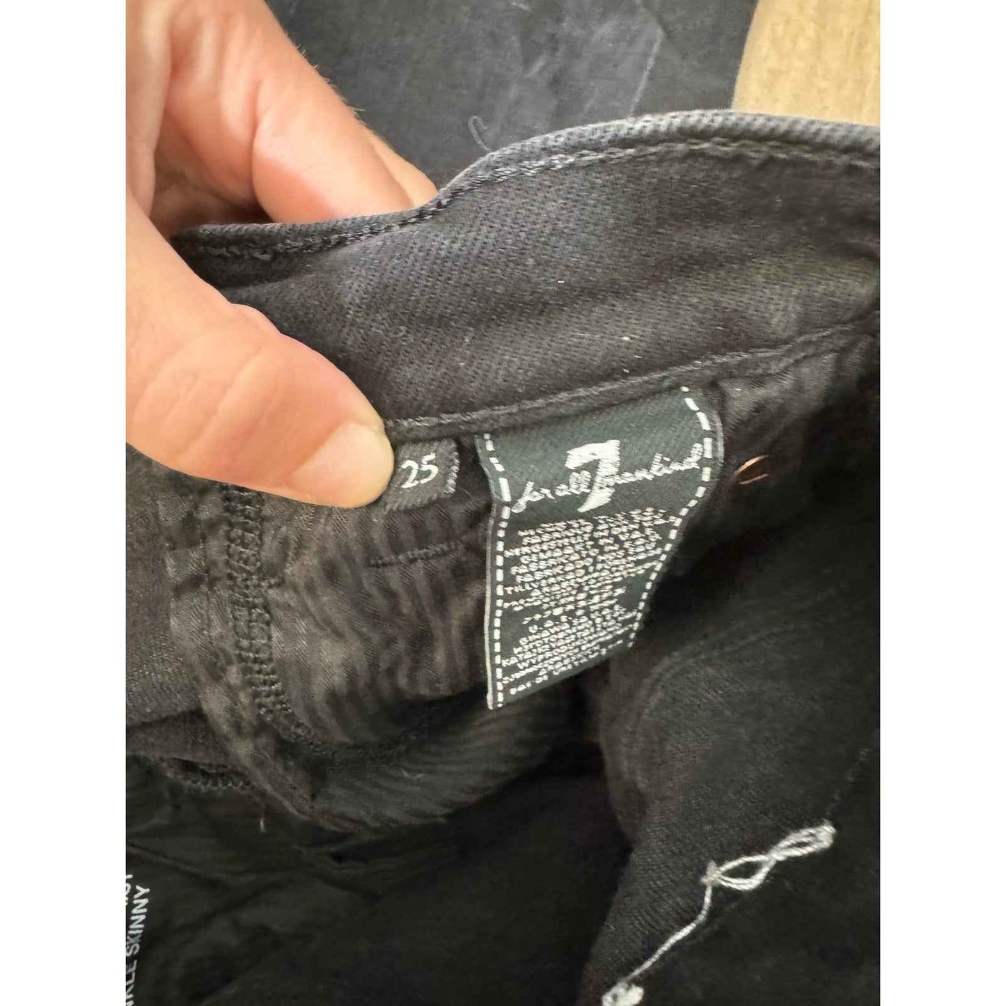 7 for All Mankind Black Jeans Sz 2