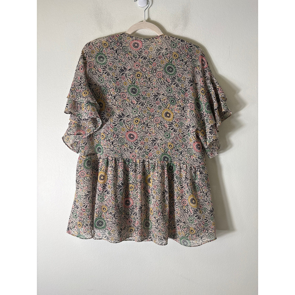 Cabi Multicolor Floral 2 Piece Set Ruffle 2 Piece Set Shirt Set Sz M