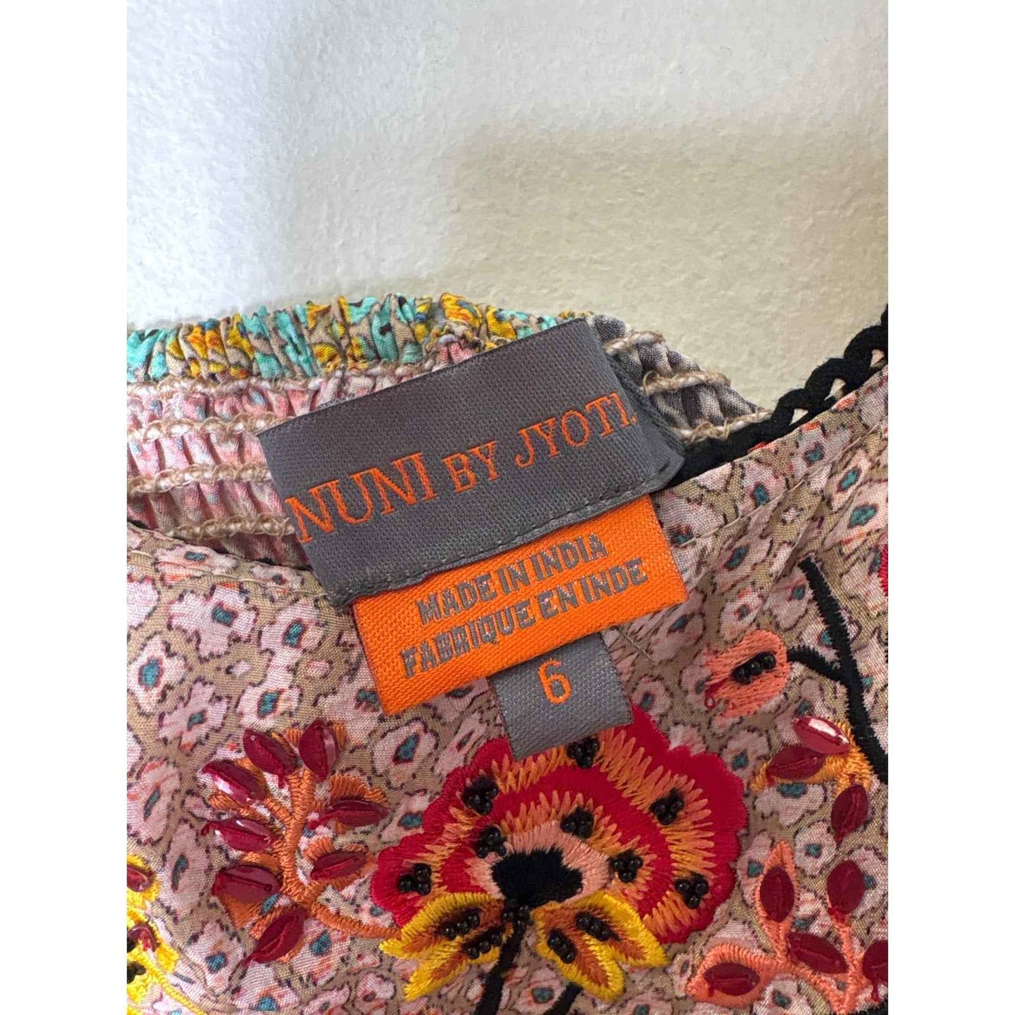 BHANUNI by JYOTI.... Multicolored Floral Embroidered Babydoll Top Sz 6