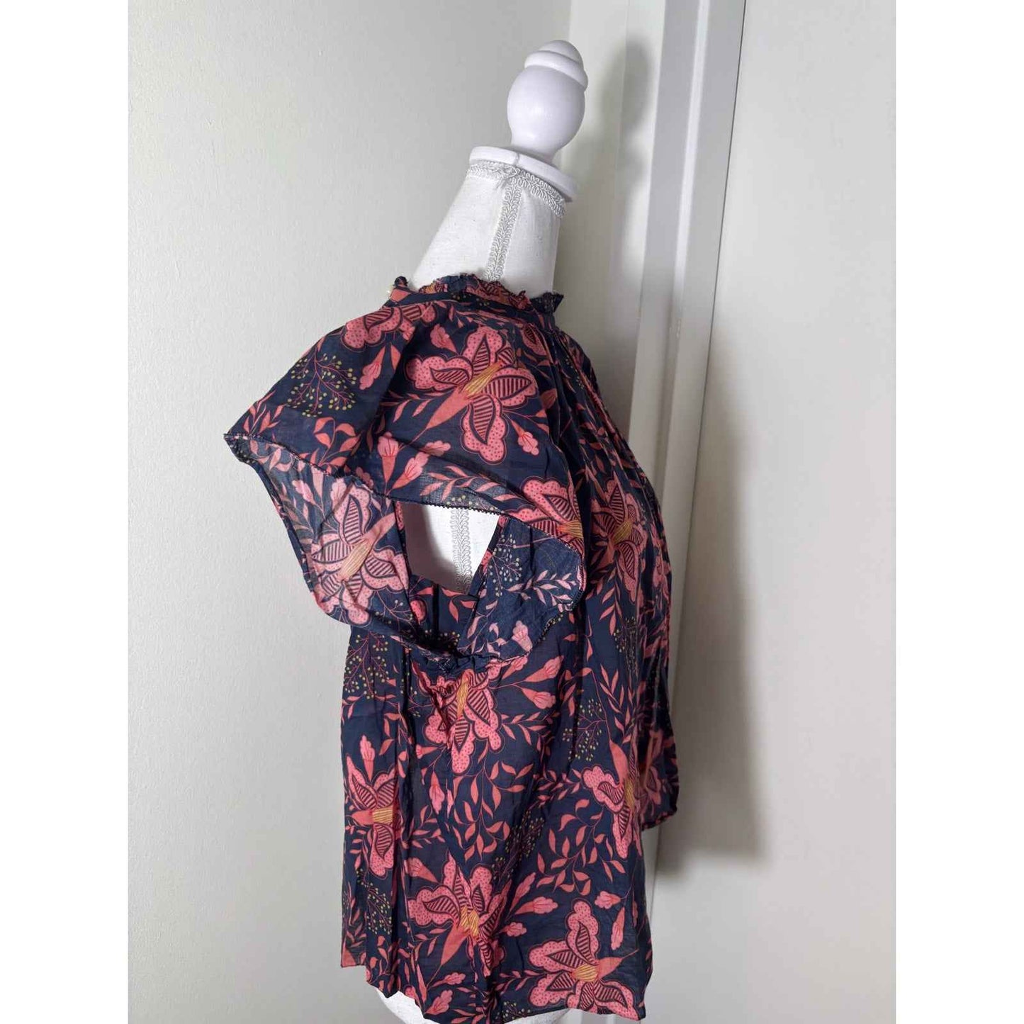 Travota Birds of Paradise Navy Blue Pink Floral Flutter Sleeve Cotton Shirt Sz S