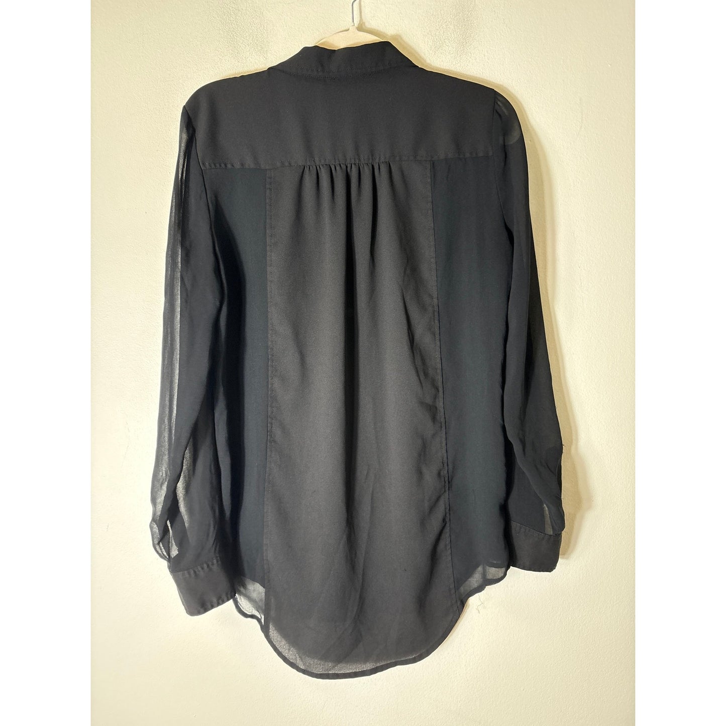 Rock & Republic Black Semi Sheer Long Sleeve Button Up Top Sz M