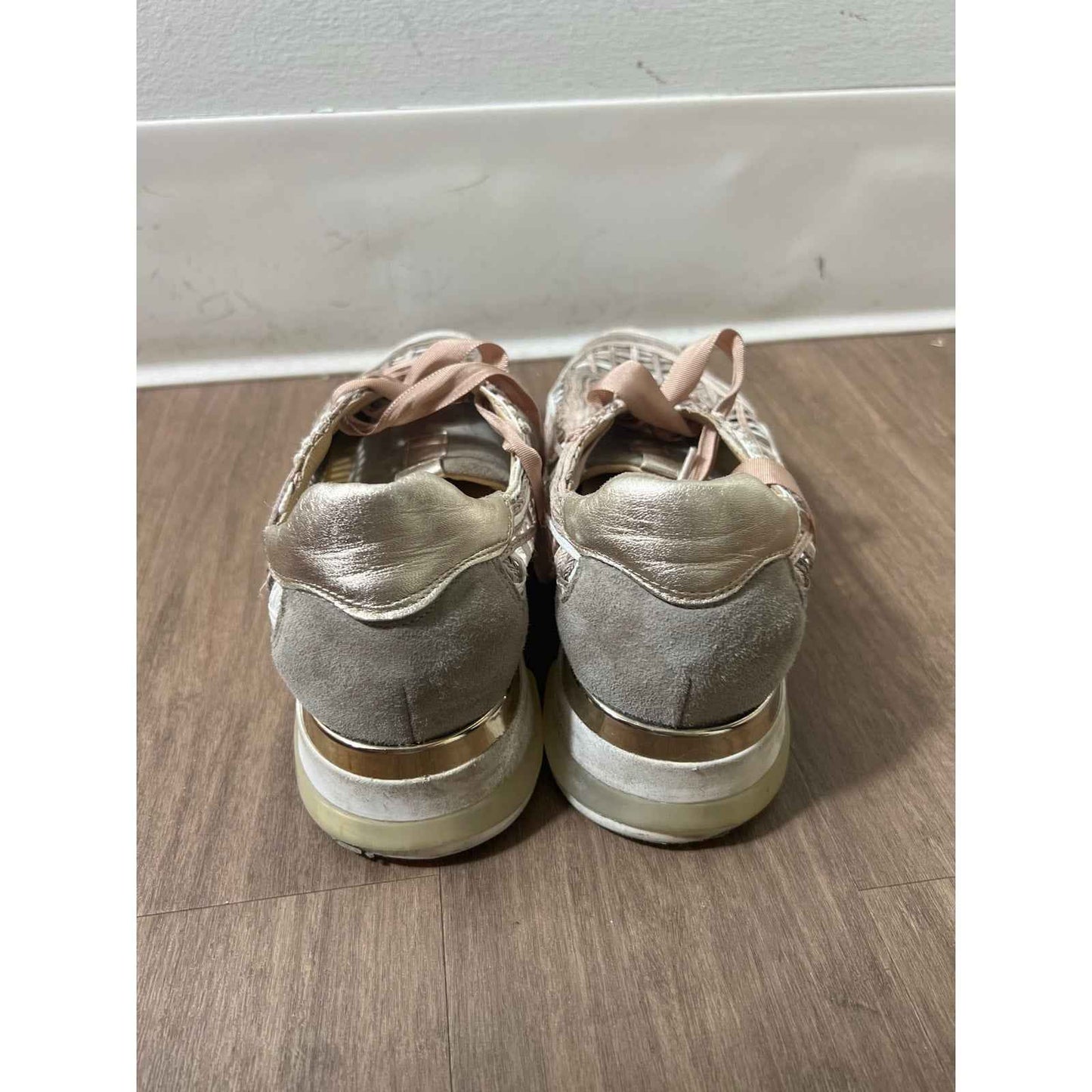 Softwaves Alma Kaki Sneakers Sz 40