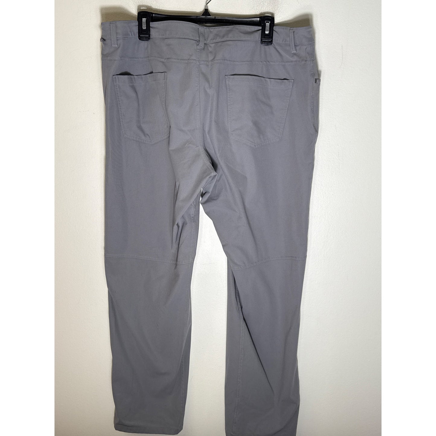 Men's Lulemon Gray Performance Style Pants Sz 40x30