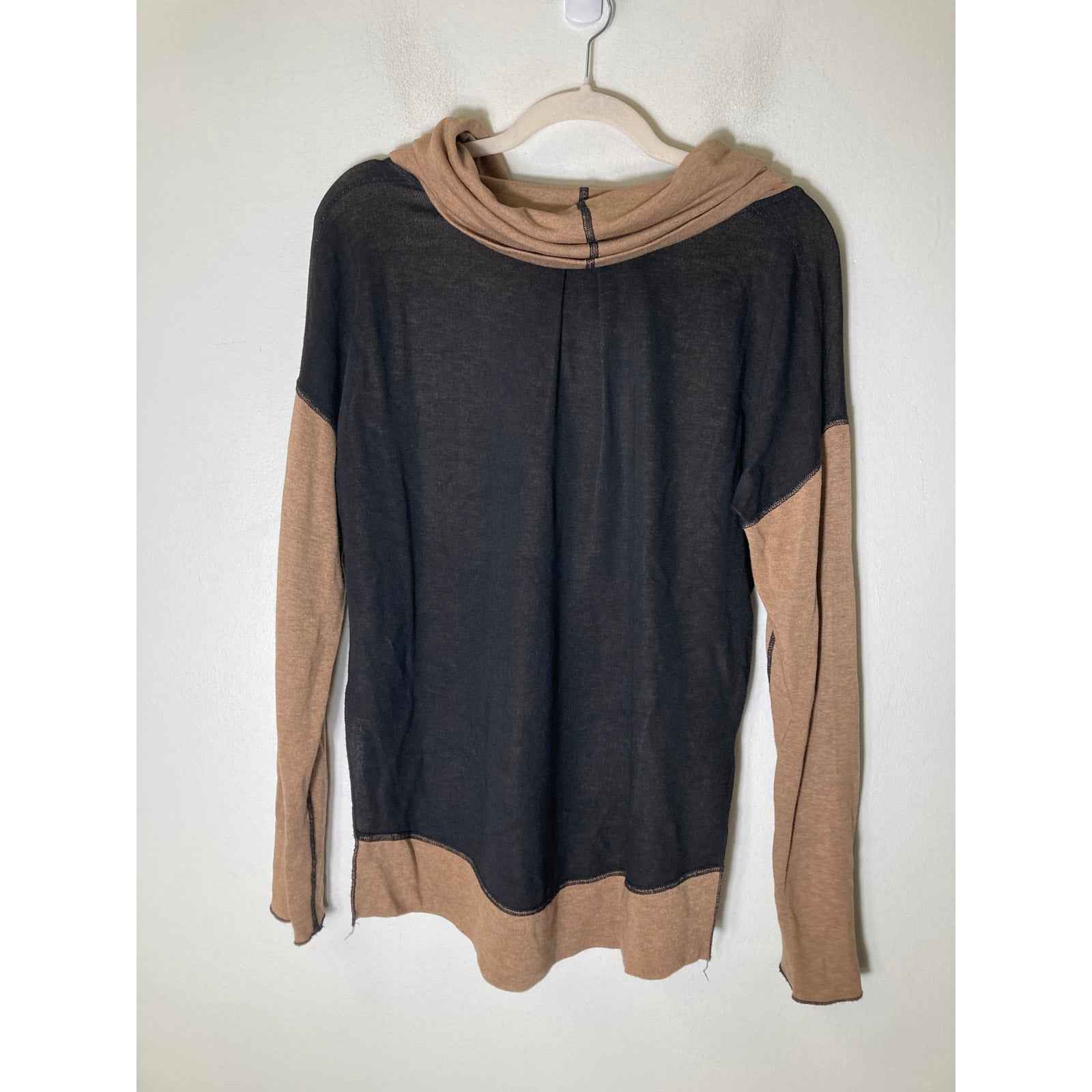 Three Dot Tan Black Long Sleeve Cowl Neck Hi Low Shirt Sz S