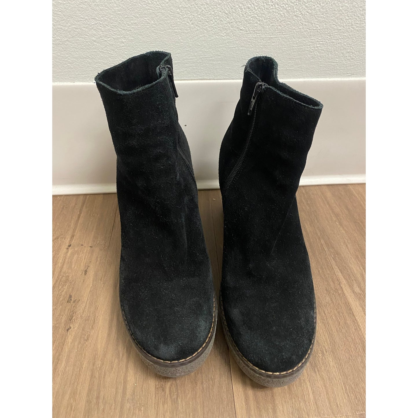 Black Velvet  Zip Up Booties size 38