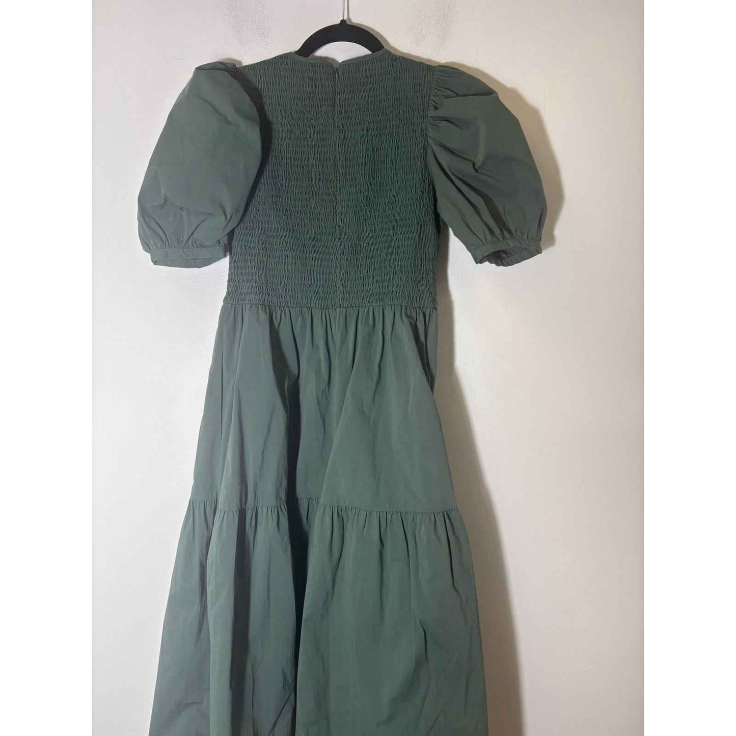 Tuckernuck Dark Green Puff Sleeve Smocked Midi Dress Sz XS