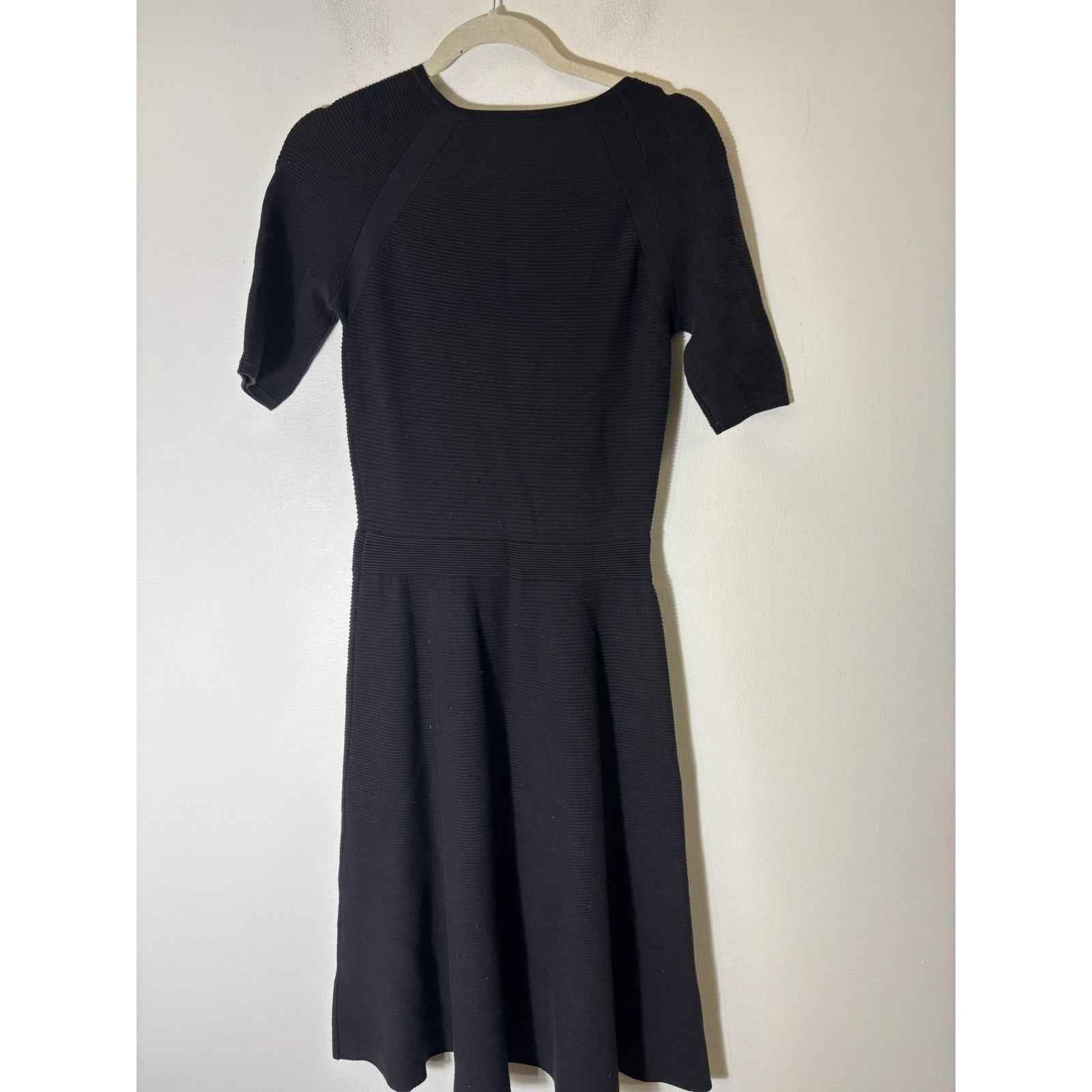Trina Turk Black Ribbed Sweater Dress Sz fits like a M
