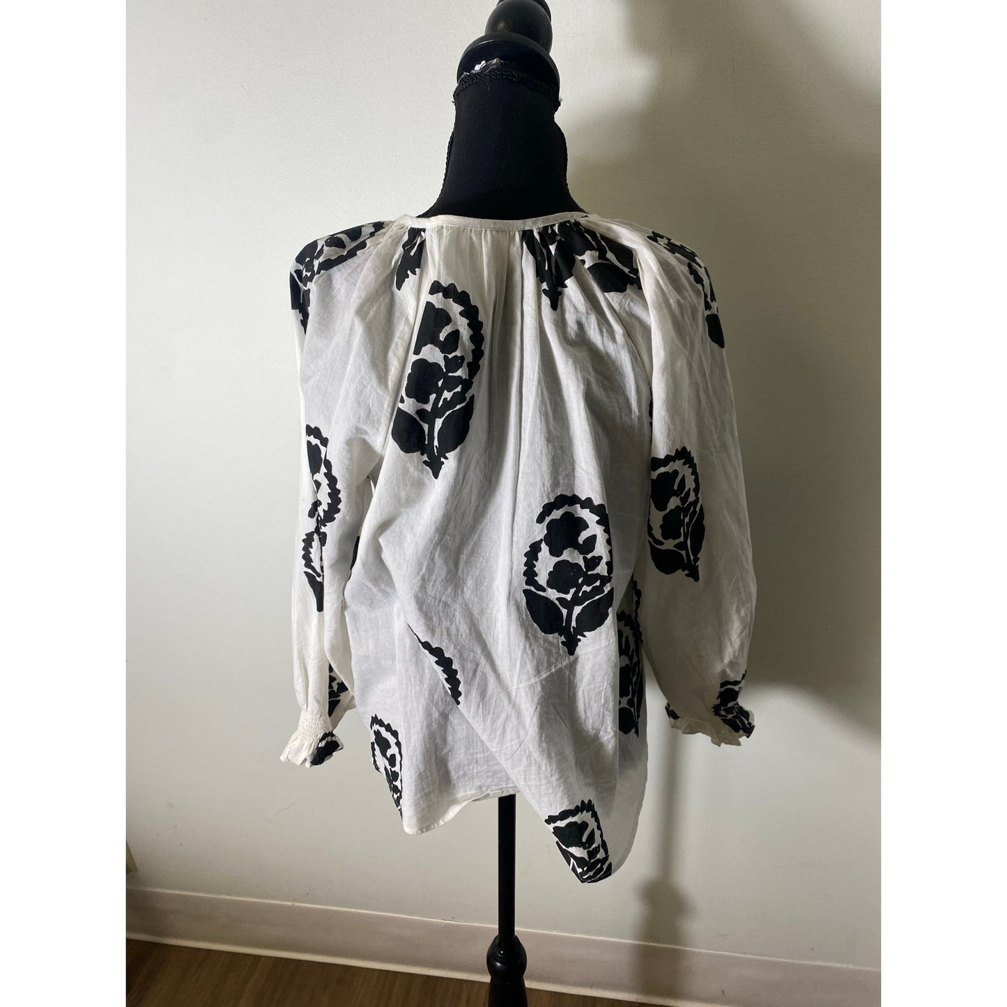 Sohalia White/Black Block Print Cotton Top Sz XS