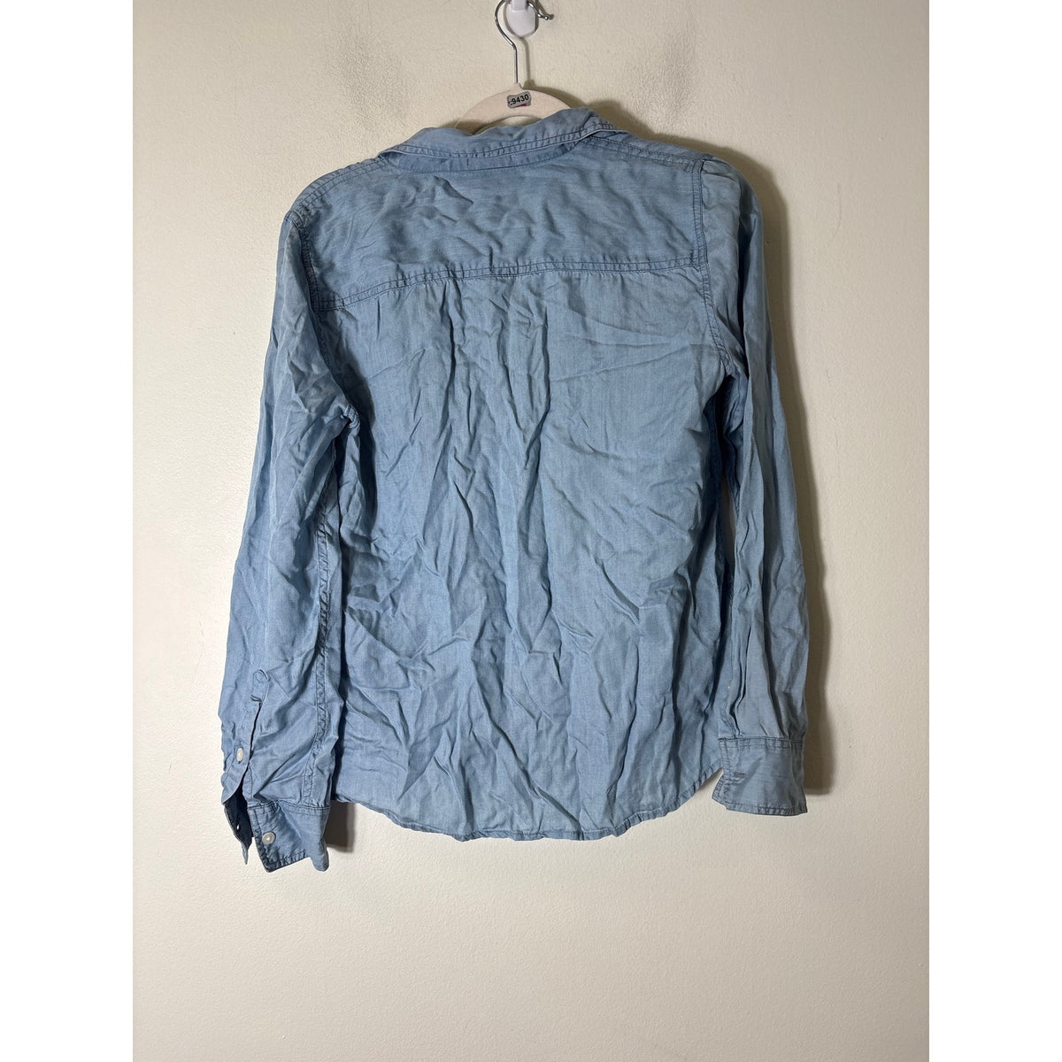 Crown and Ivy light blue button down Sz M