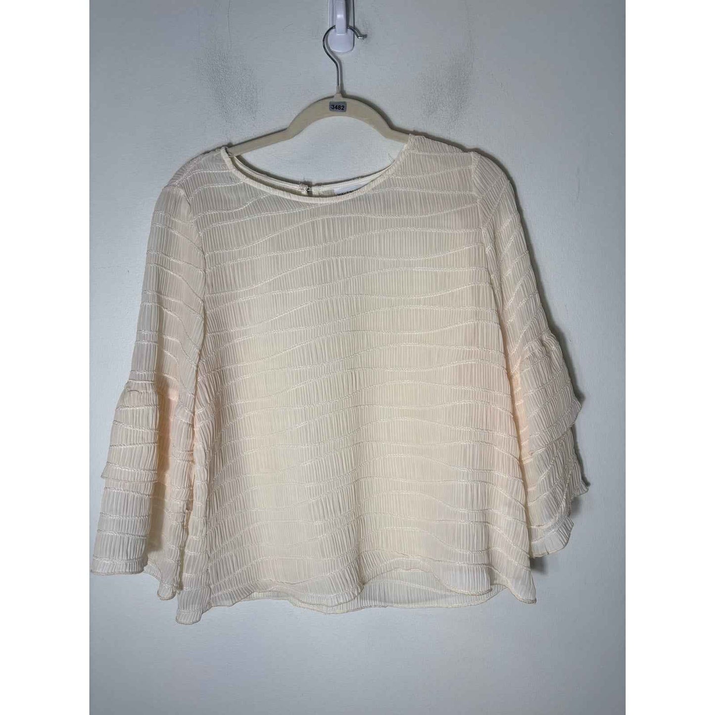 Waverly Grey Beige Smocked 3/4 Sleeve Top Sz M