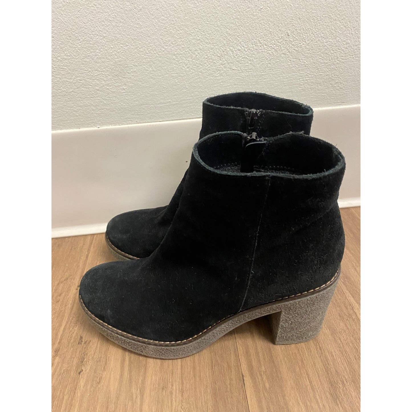 Black Velvet  Zip Up Booties size 38