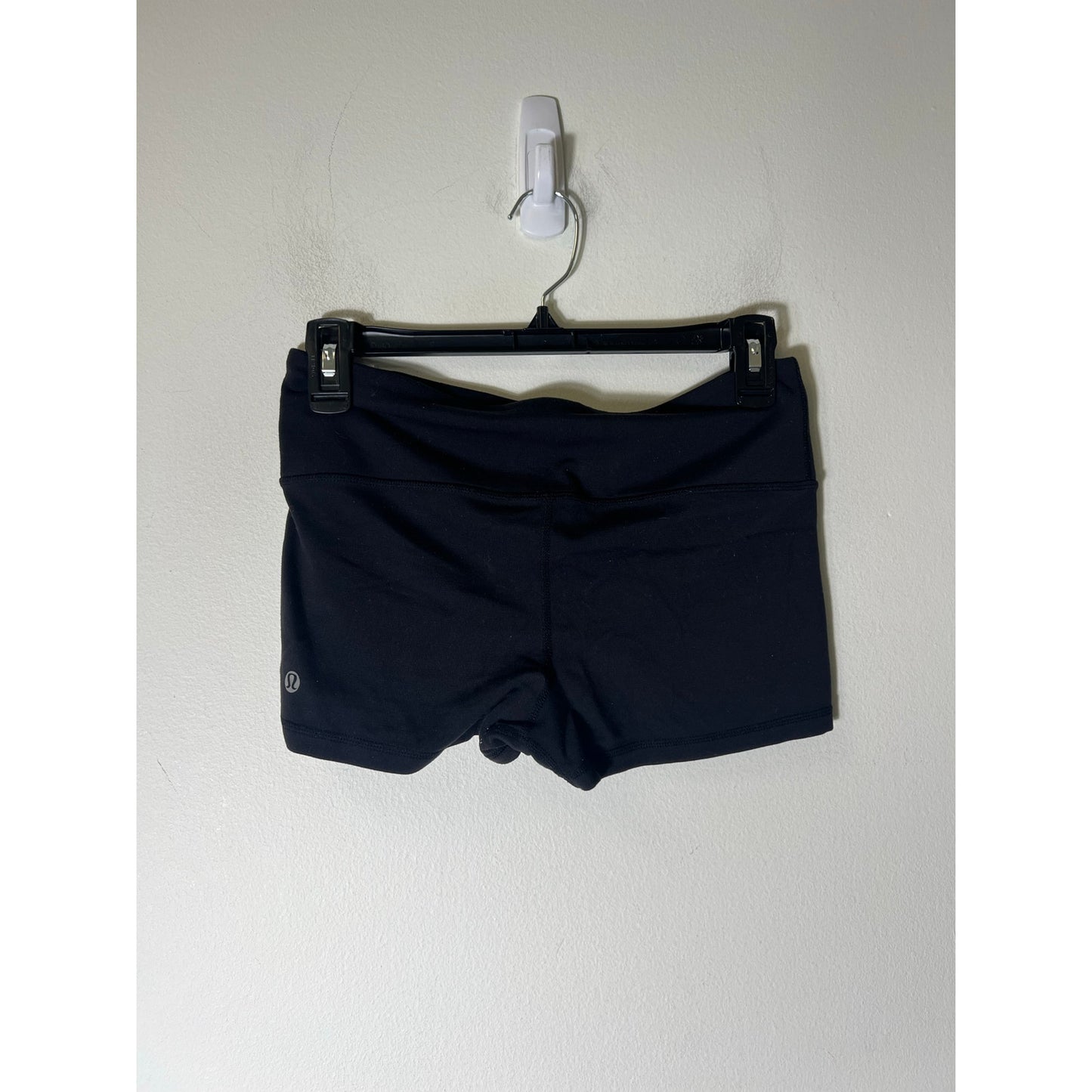 Lululemon Black Volleyball Athletic Shorts Sz 6