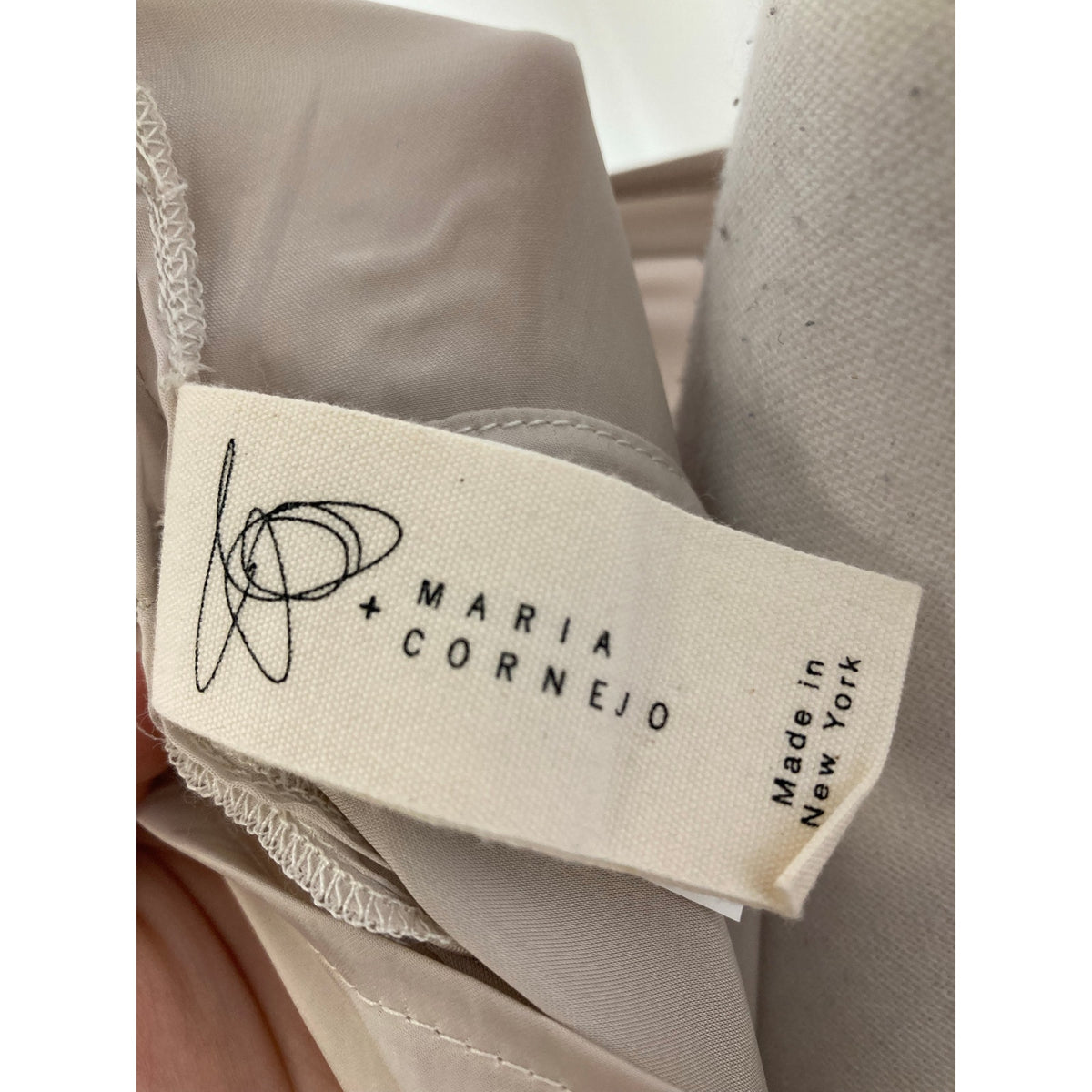 Maria + Cornejo Beige V-Neck/V-Back Sleeveless High Low Hem Sz 6