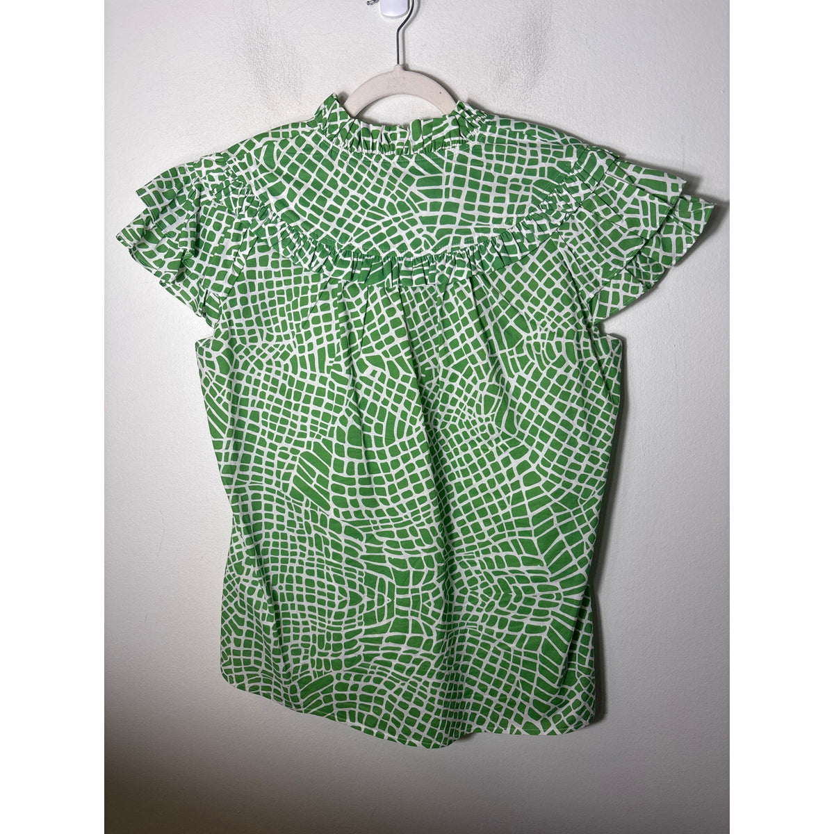 CK Brandley Green and White Flutter Sleeve Cotton Top Sz L