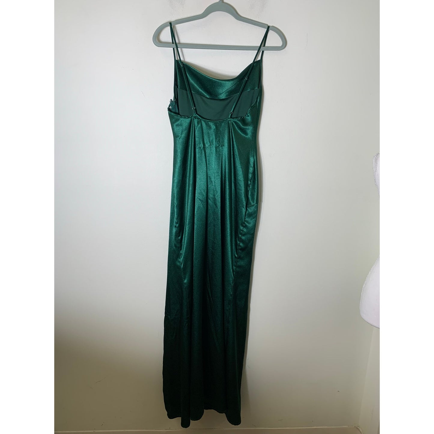 Lulu's Green Satin Spaghetti Strap Formal Dress Sz S