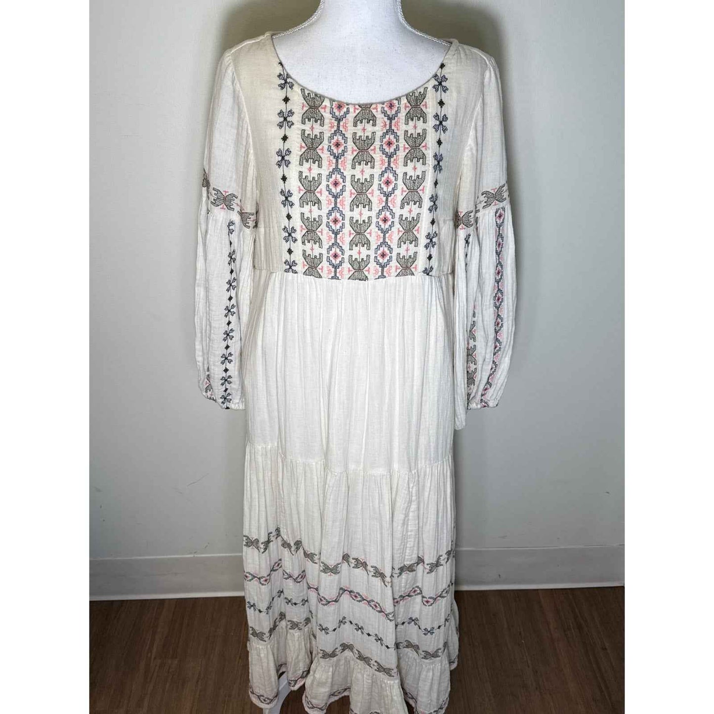 Anthropologie Off White Long Sleeve Embroidered Cotton Maxi Dress Sz 6