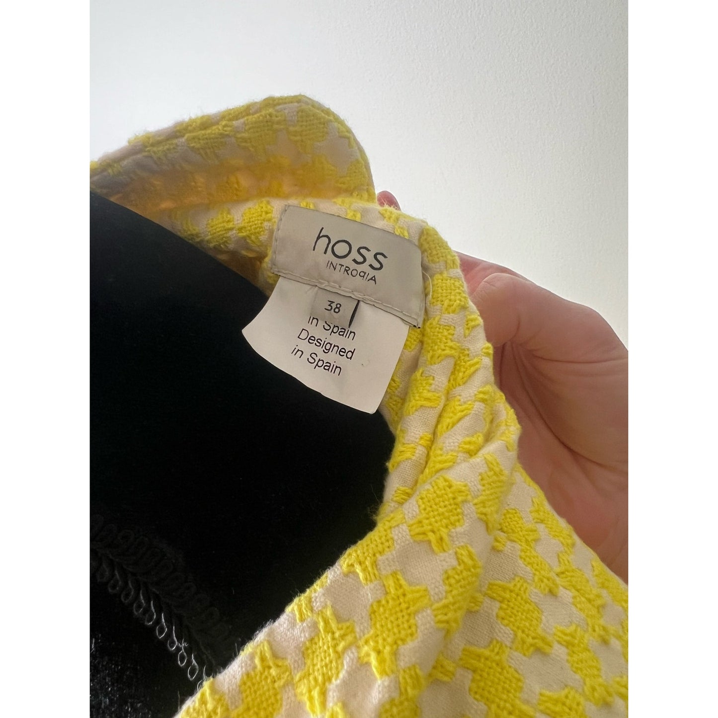 Hoss Intropia Yellow Jacket Sz 38