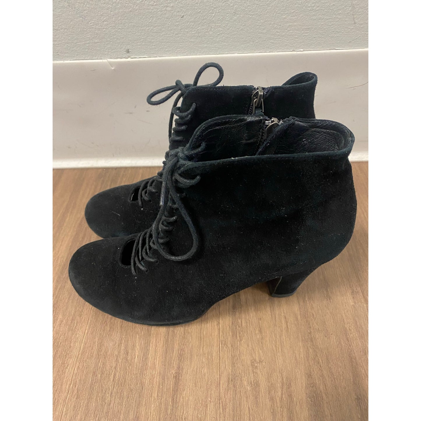 Cleere Closet | New & Used Designer Clothing, Shoes, Bags & Jewelry for All