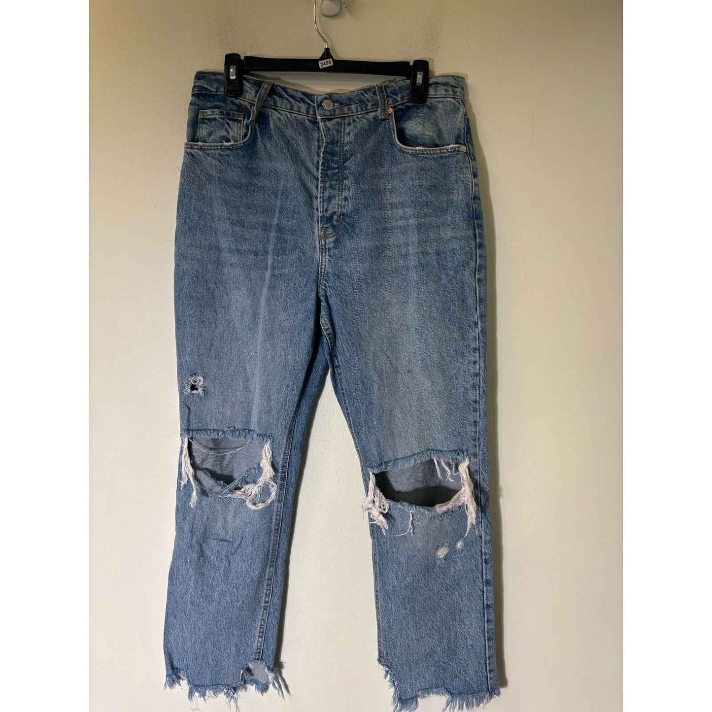 Woman's Bundle of 4. Jeans, Cut Offs and Tank Sz 8