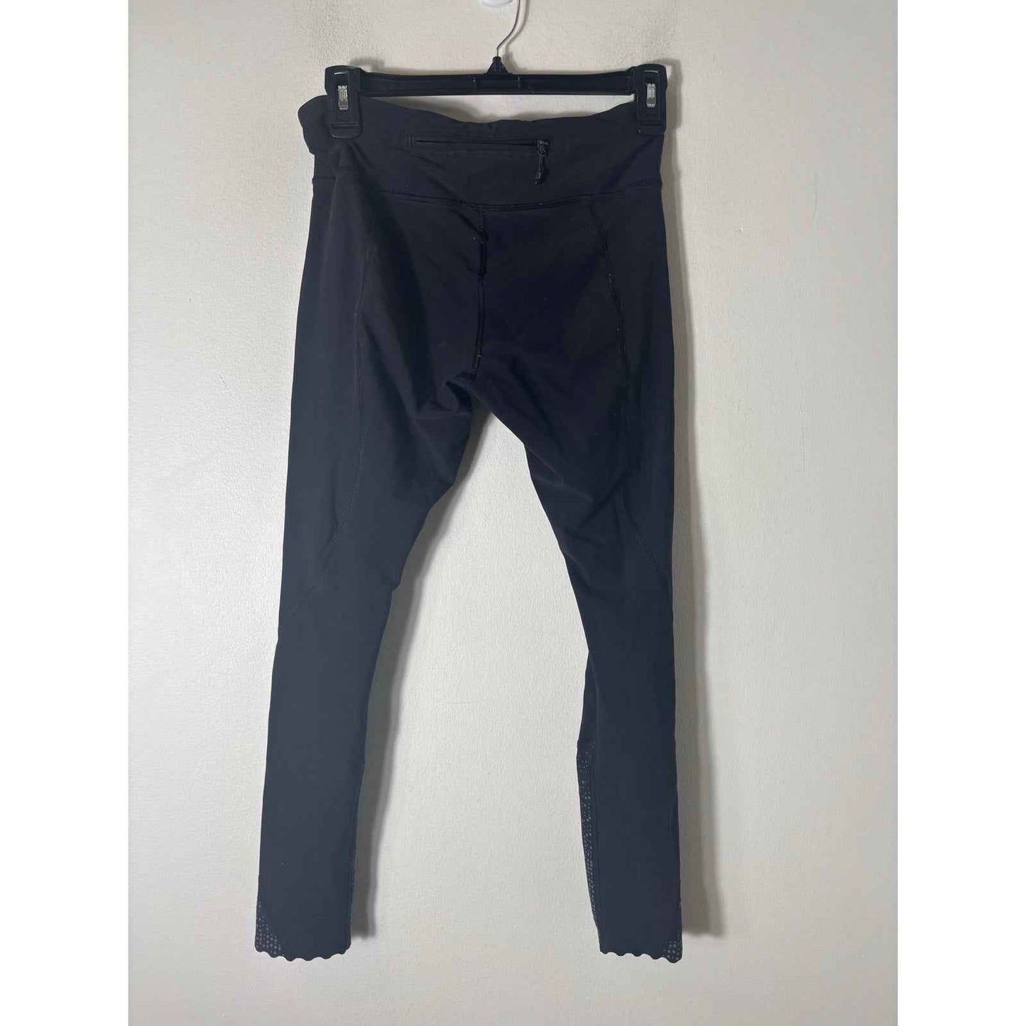 Lululemon Black Scalloped leg LEggings Sz 6