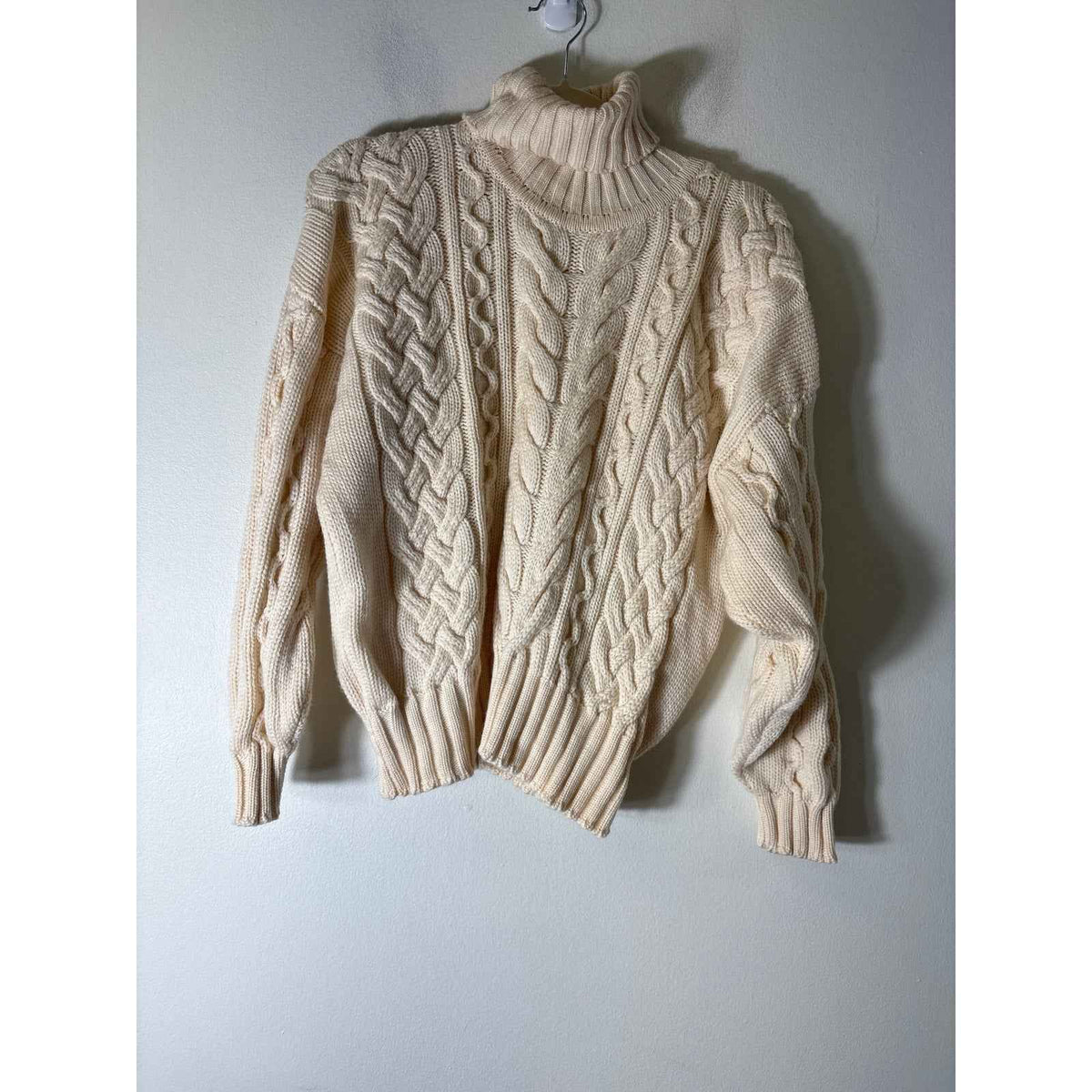 Pringle of Scottland Cream Long Sleeve Cable Knit Sweater Sz M