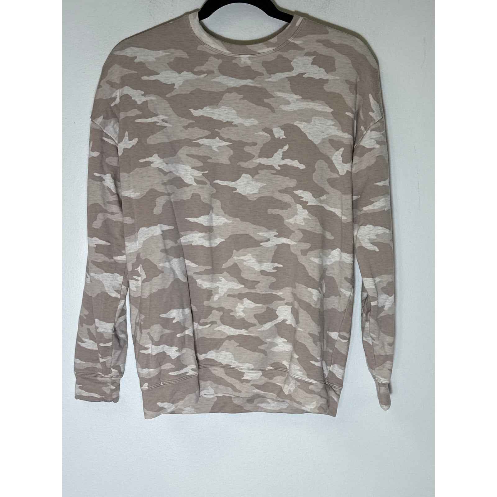 Athleta Tan Camo Long Sleeve Sweatshirt Sz XS