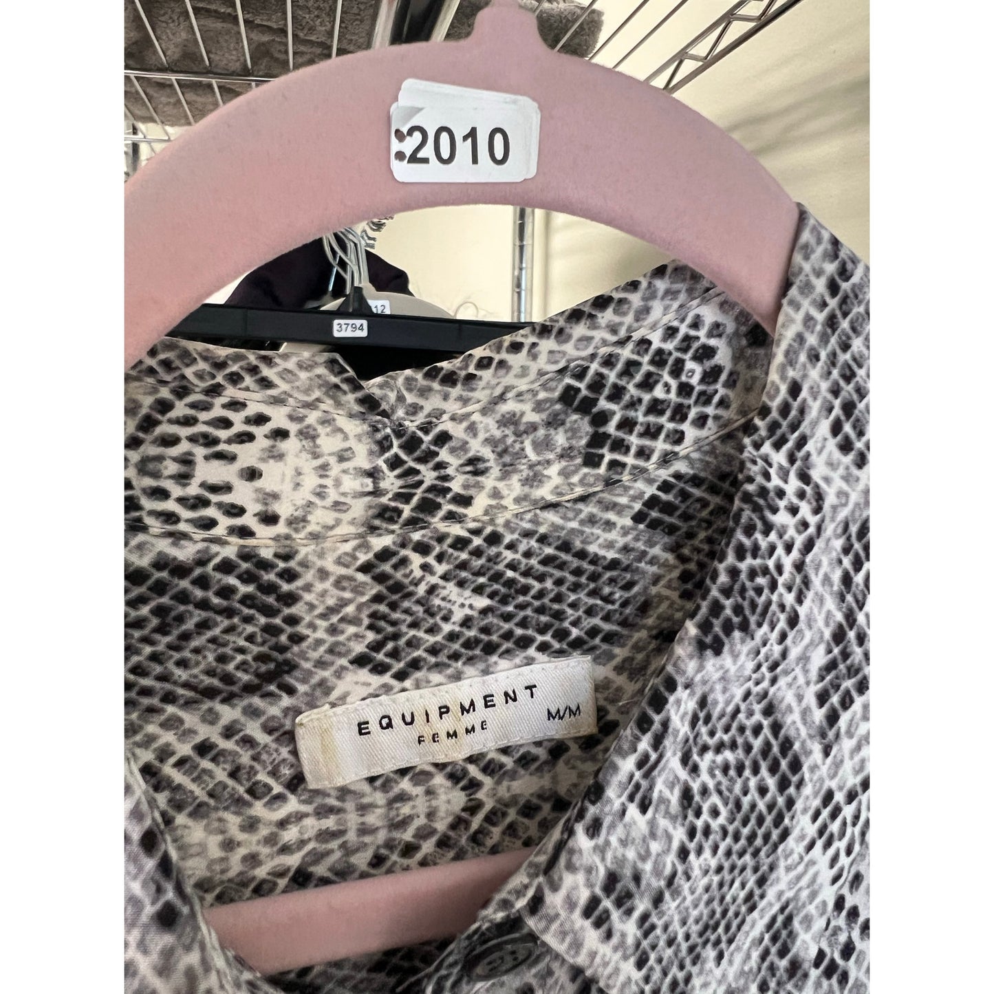 Equipment Femme Long Sleeve Snake Print Button Up Blouse Sz M