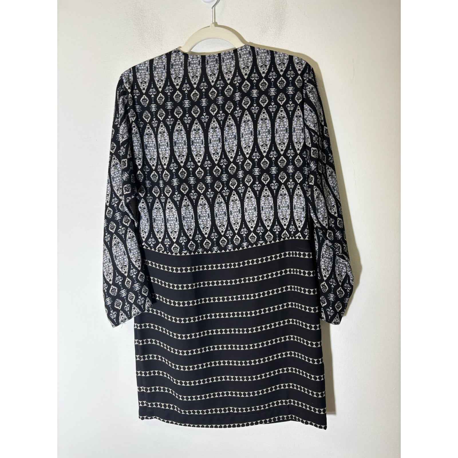 BCBG Black Long Sleeve V Neck Mini Dress Sz XXS