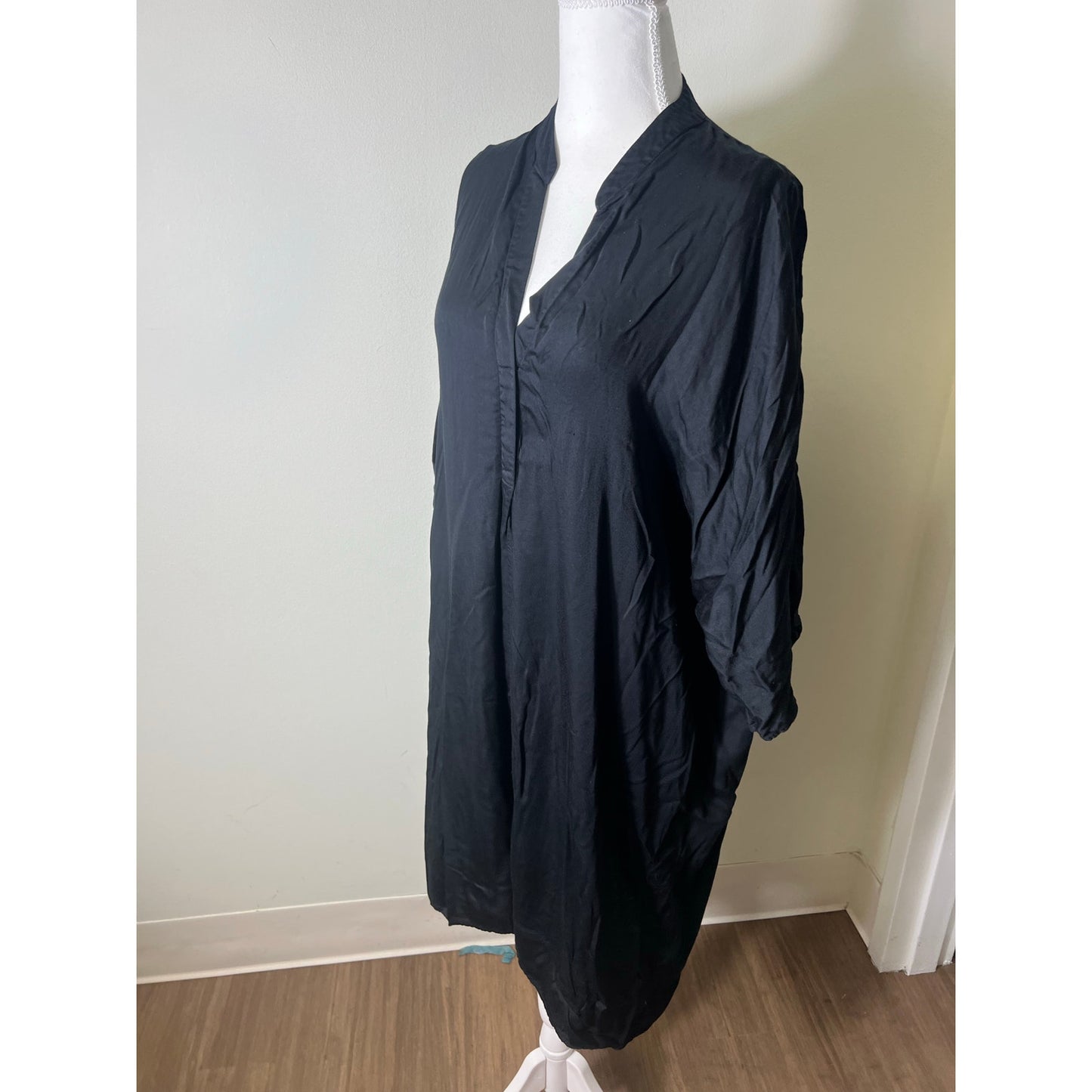 Neu Nomads Black V Neck Short Sleeve Dress Sz L