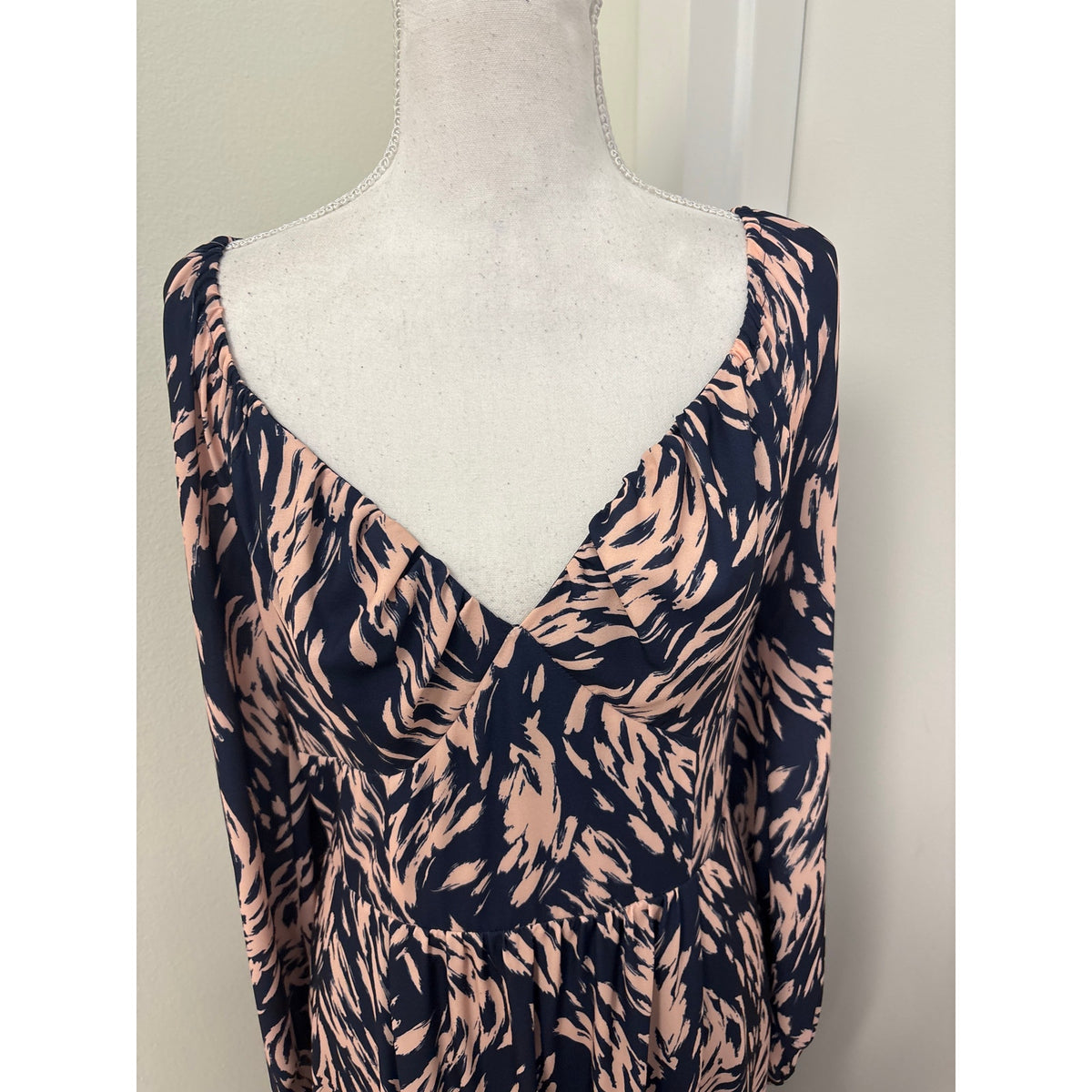 Ali & Jay Navy and Pink Long Sleeve V-Neck Maxi Dress Sz L
