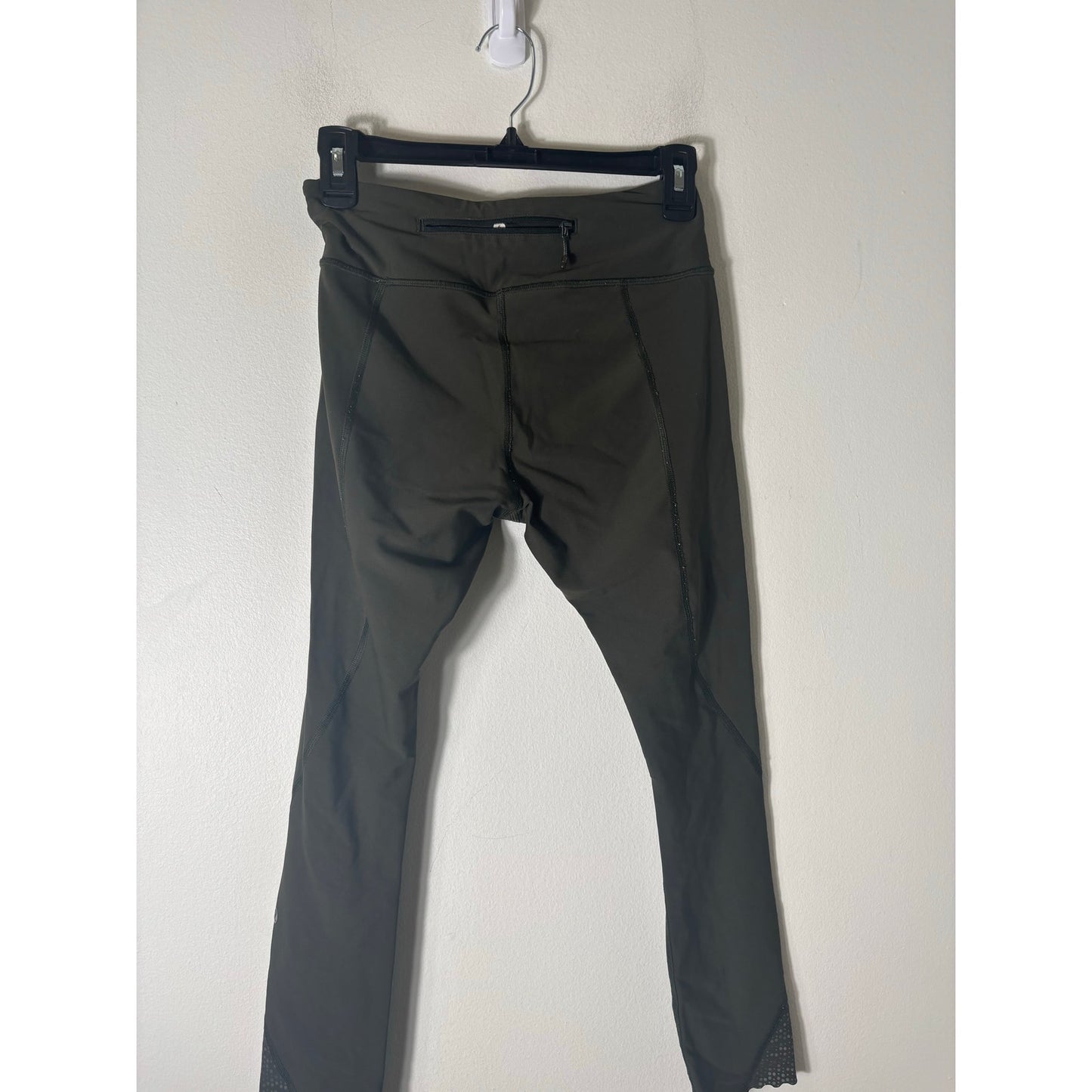 Lululemon Army Green Leggings Sz 6