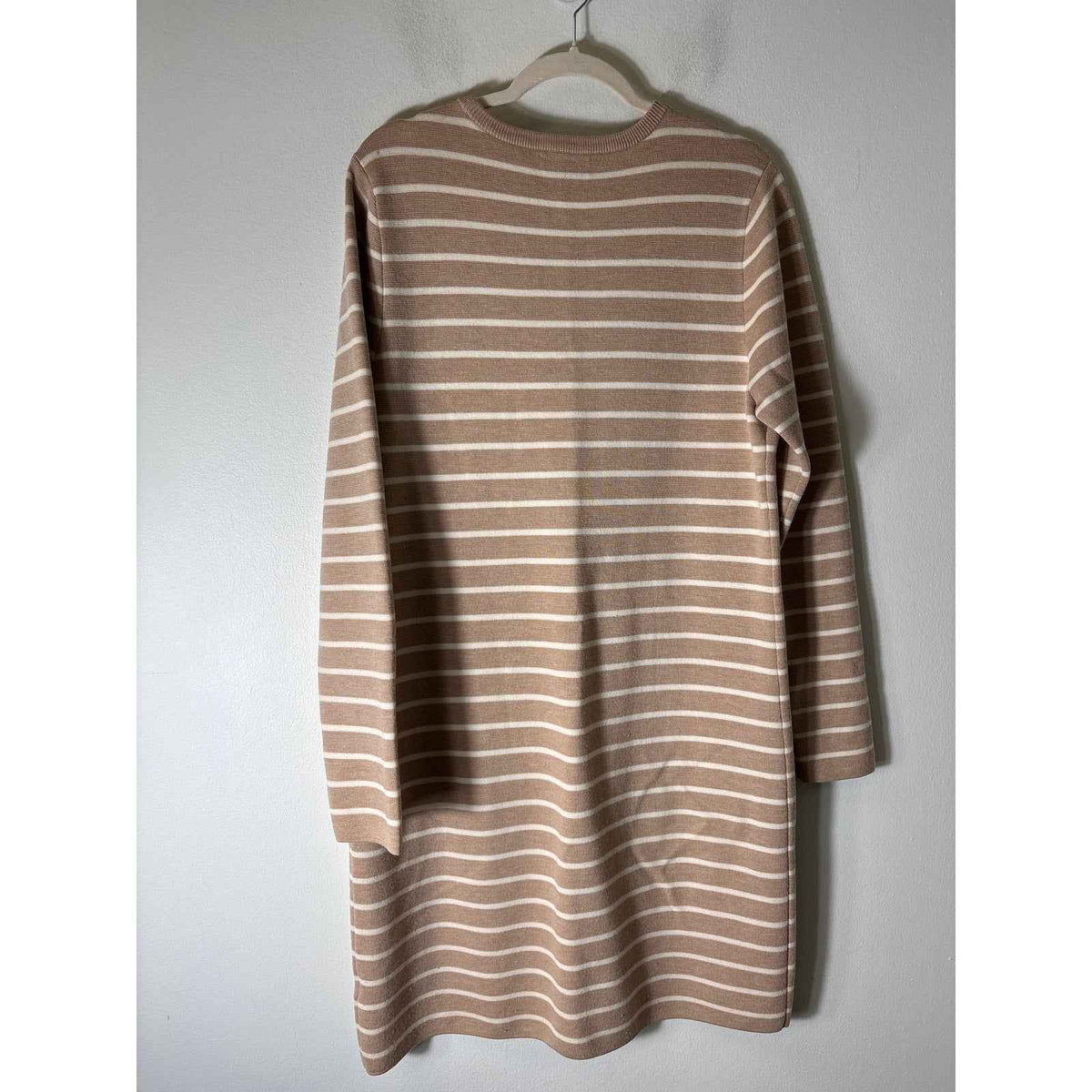 Vineyard Vines Tan And White Sweater Sz L