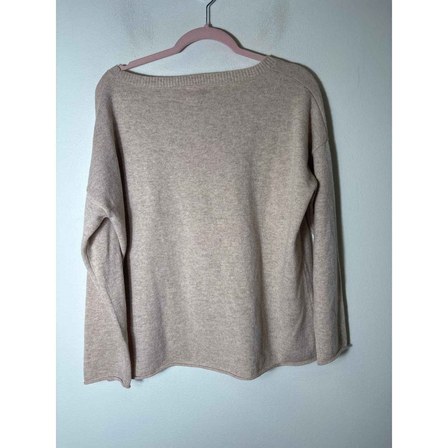 NWT Pink Pineapple Beige Long Sleeve "Vail & Veuve" Cashmere Sweater Sz L