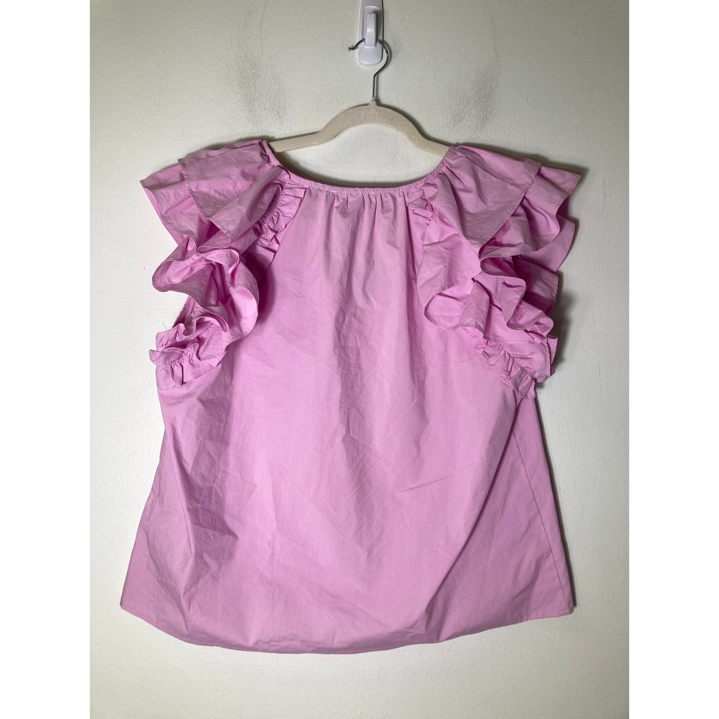 THML Classic Pink Flutter Sleeve V-Neck Shirt Sz M