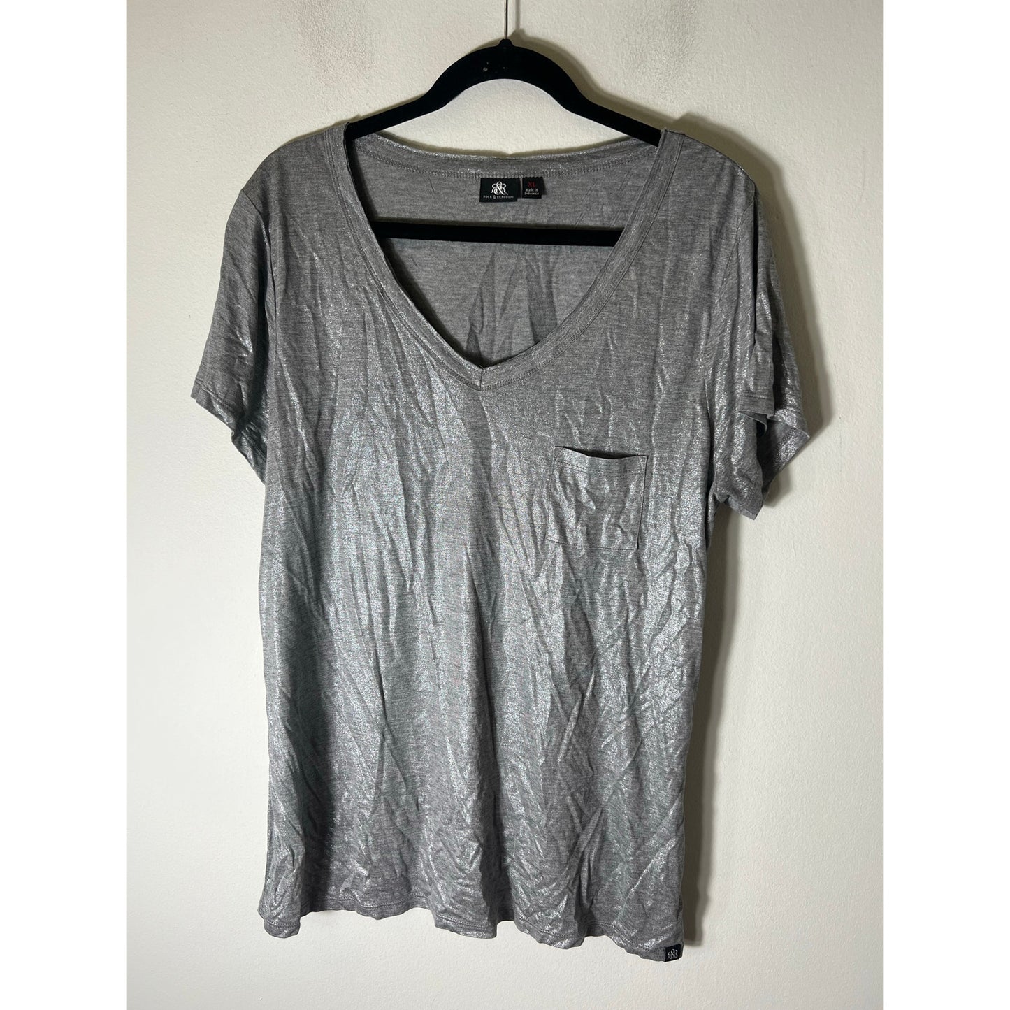 Bundle of 4 XL Short Sleeve Shirts Sz XL